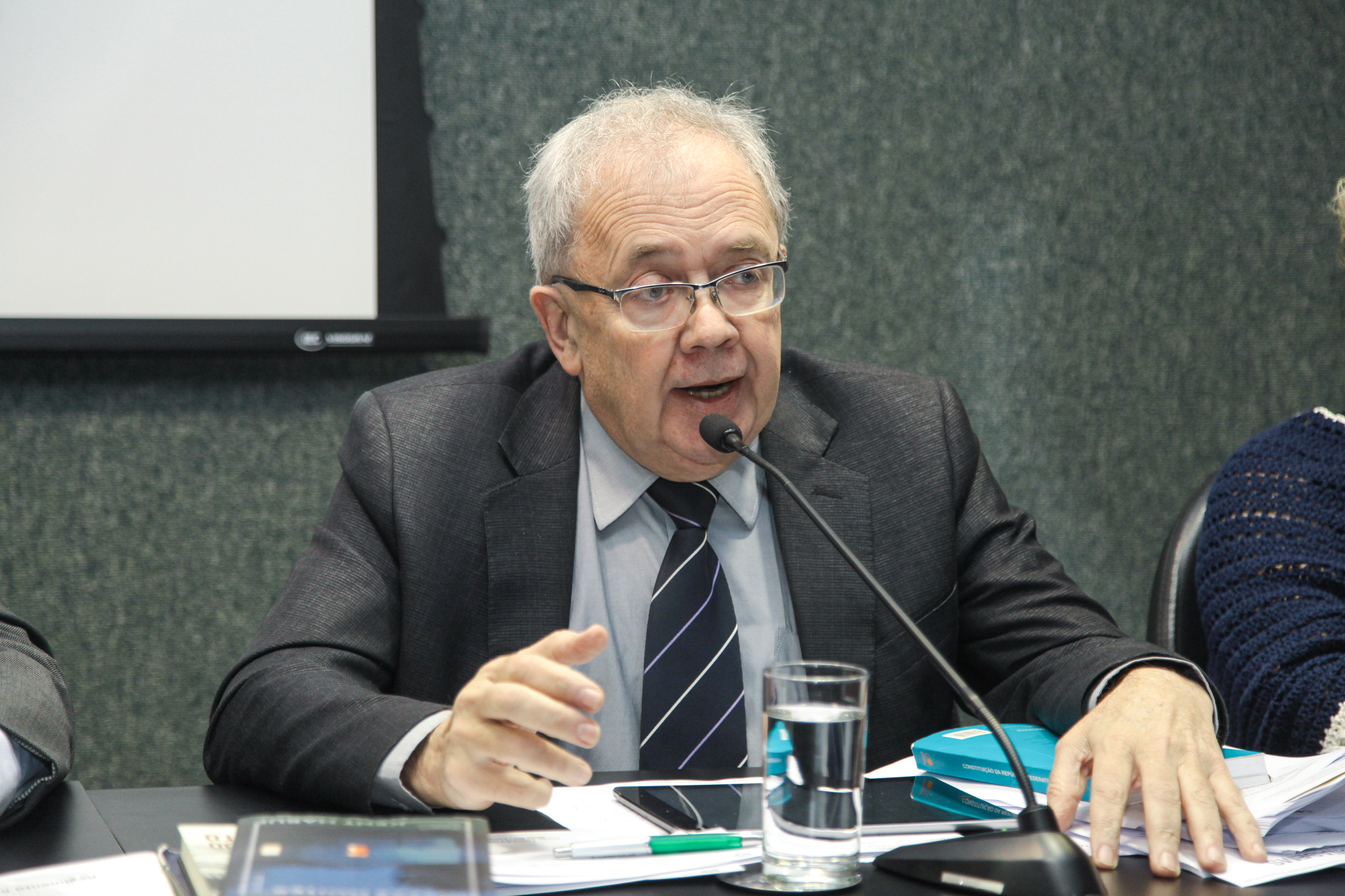 Audiência Pública Sobre a Distribuição Gratuita de Análogos de Insulina.