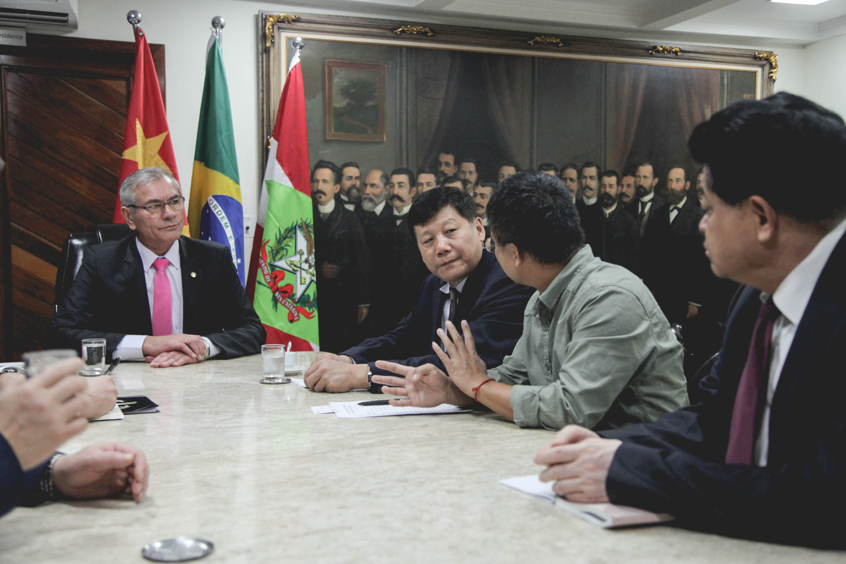 Comitiva Chinesa visita a Alesc.