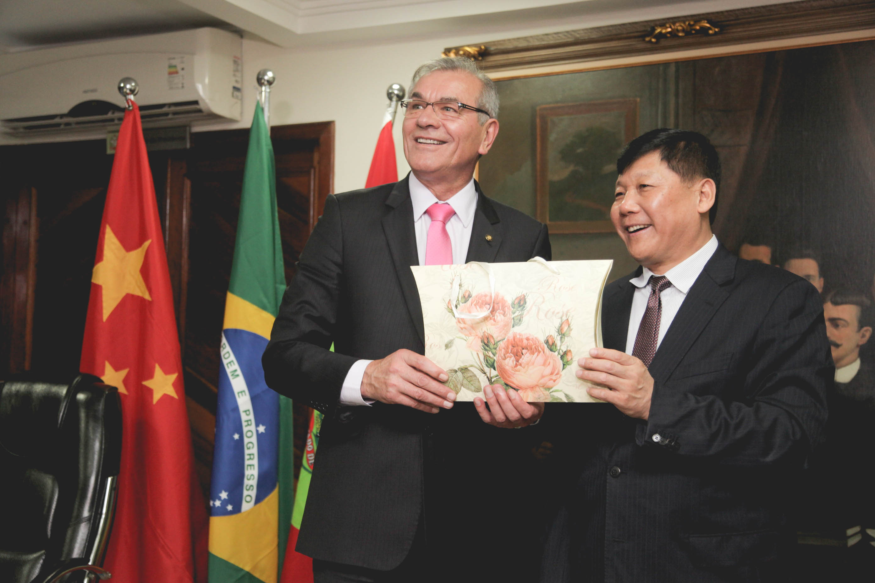 Comitiva Chinesa visita a Alesc.