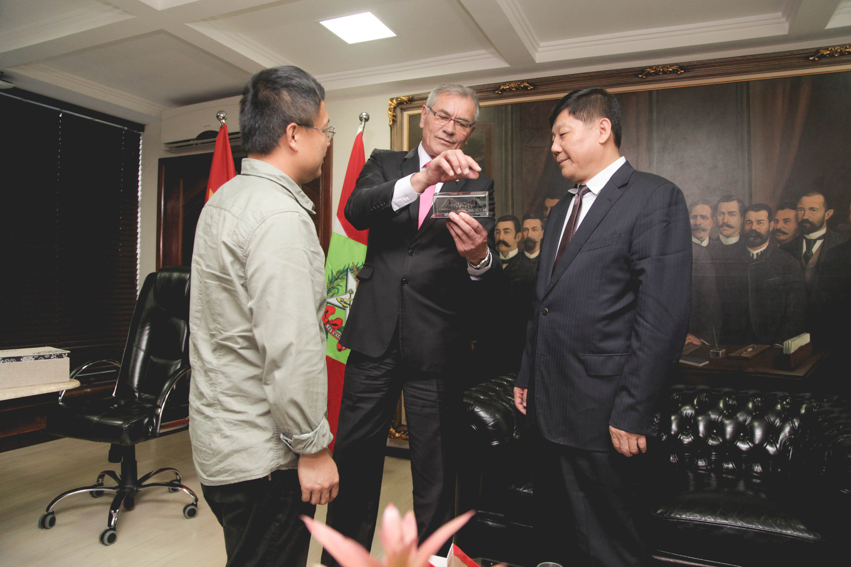 Comitiva Chinesa visita a Alesc.