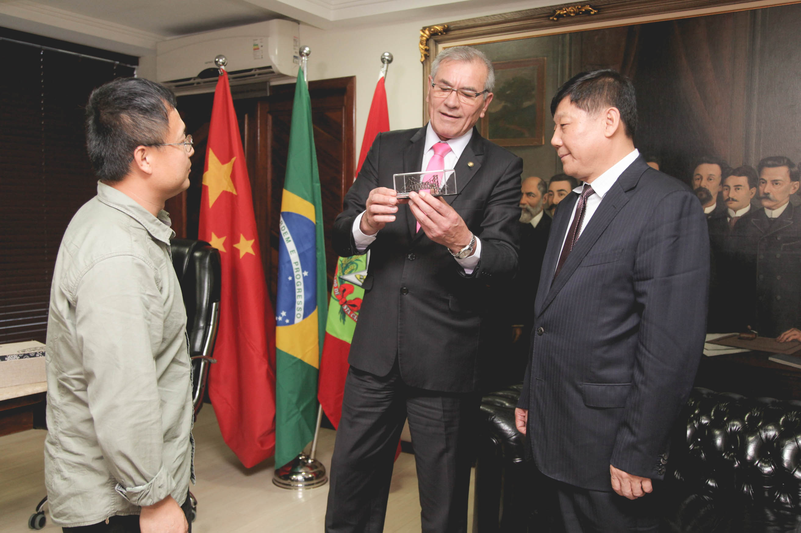 Comitiva Chinesa visita a Alesc.