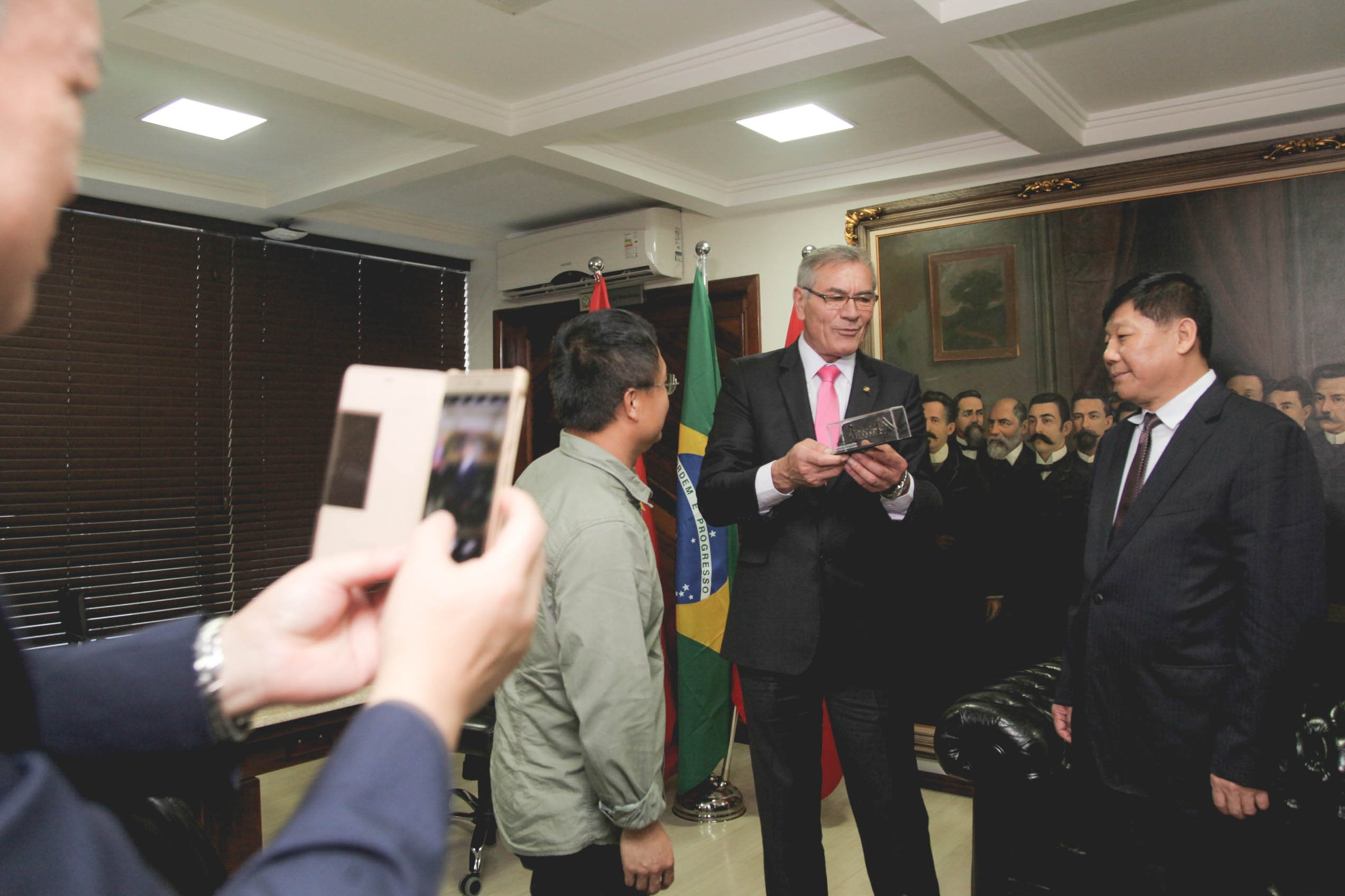 Comitiva Chinesa visita a Alesc.