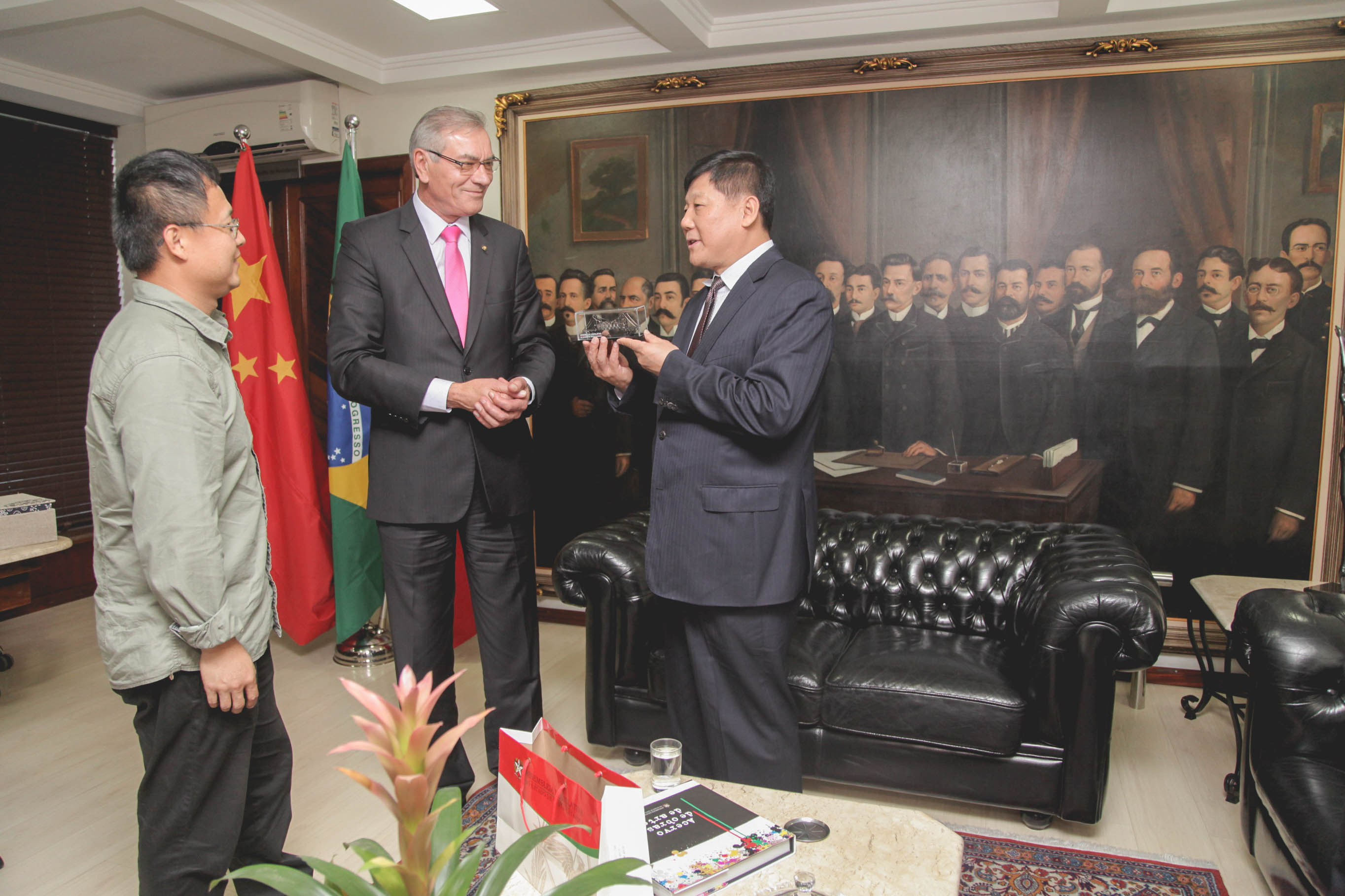 Comitiva Chinesa visita a Alesc.