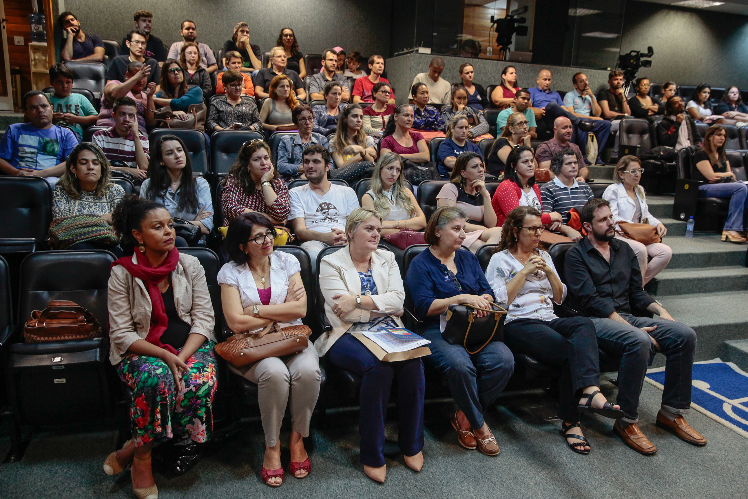 Audiência Pública sobre Acessibilidade no Atendimento ao Cidadão Surdo pela Língua Brasileira de Sinais.
