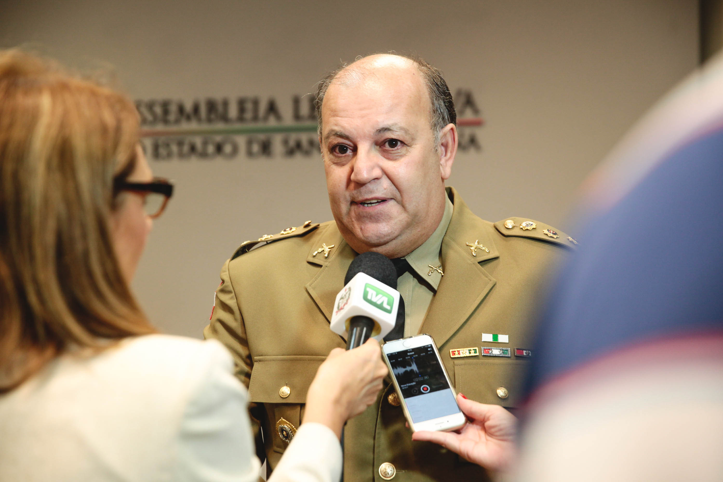 Coronel da Polícia Militar Cosme Manique Barreto recebe Moção de Aplausos.