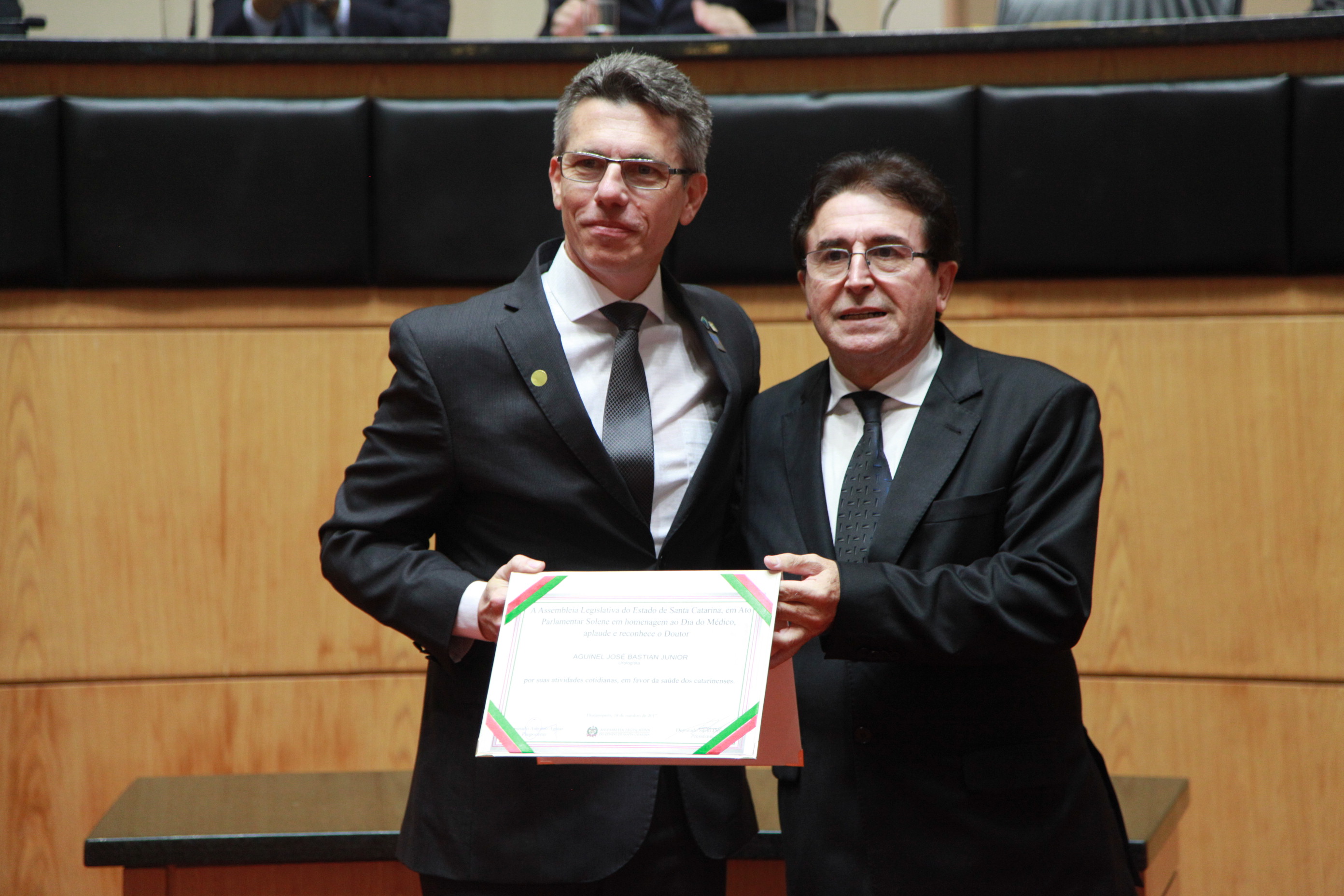 Ato Solene de caráter comemorativo pelo Dia do Médico