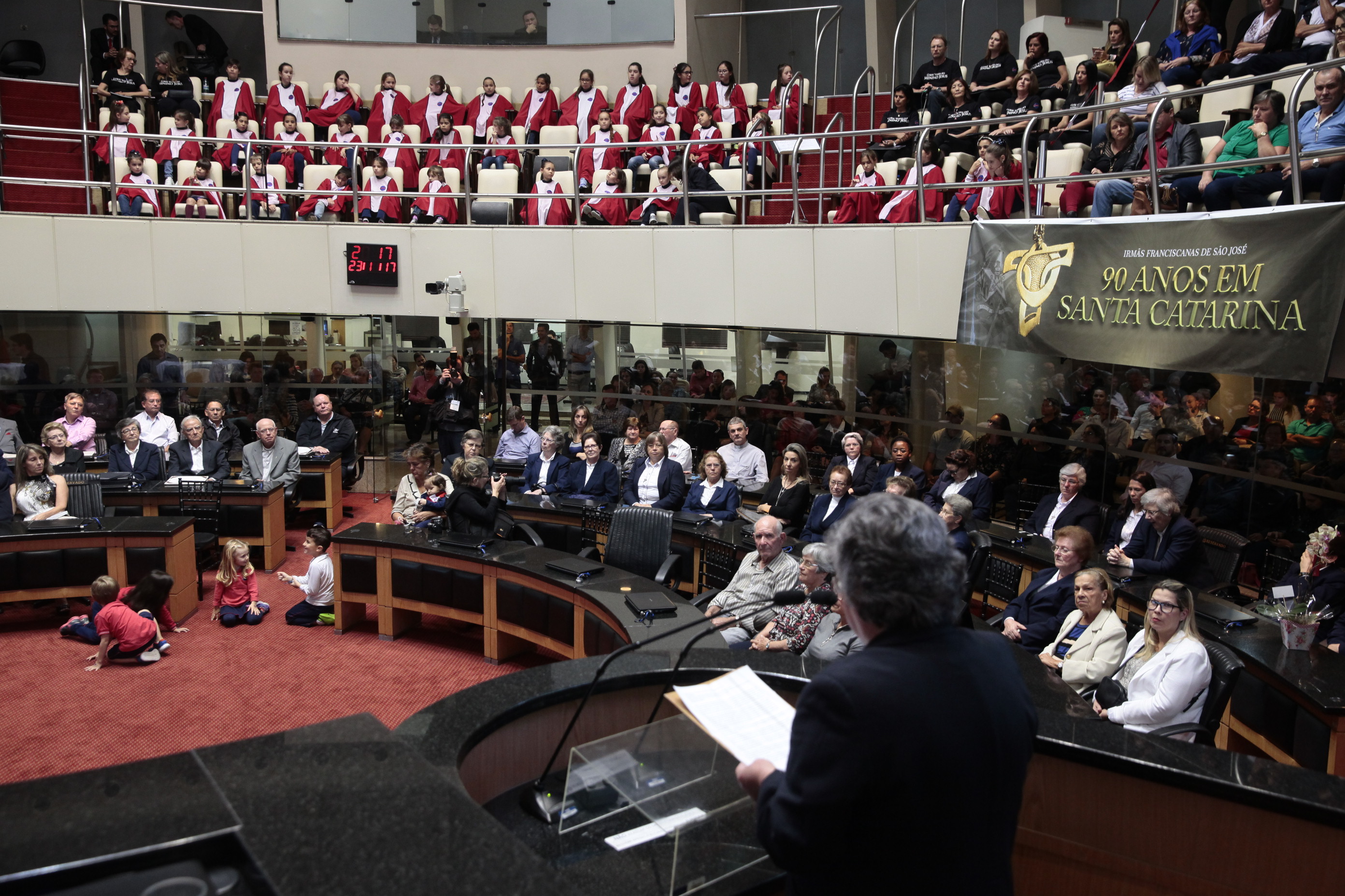 Sessão especial em homenagem à passagem dos 150 anos de fundação da Congregação das Irmãs Franciscanas em São José e 90 Anos em Angelina.