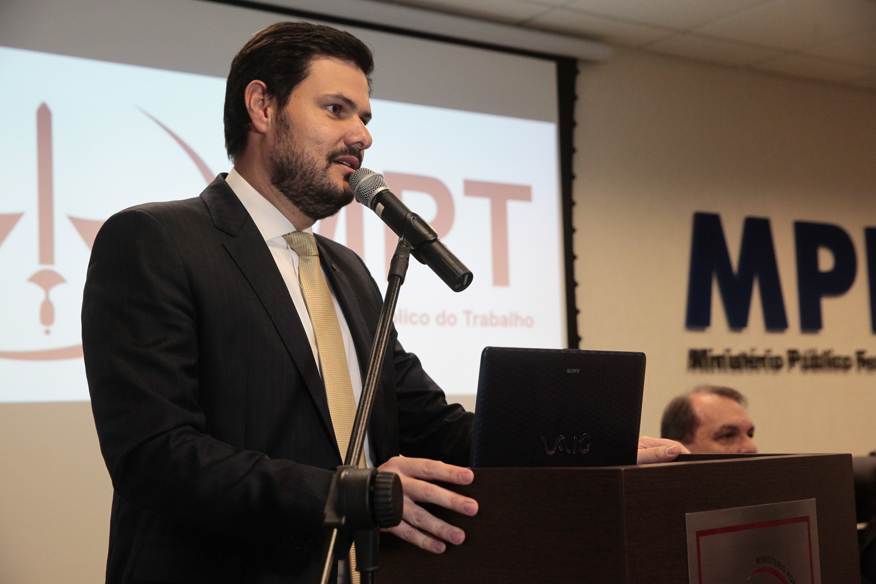 Cerimônia festiva da nova procuradora-chefe do MPT-SC, Quézia de Araújo Duarte Nieves Gonzalez.