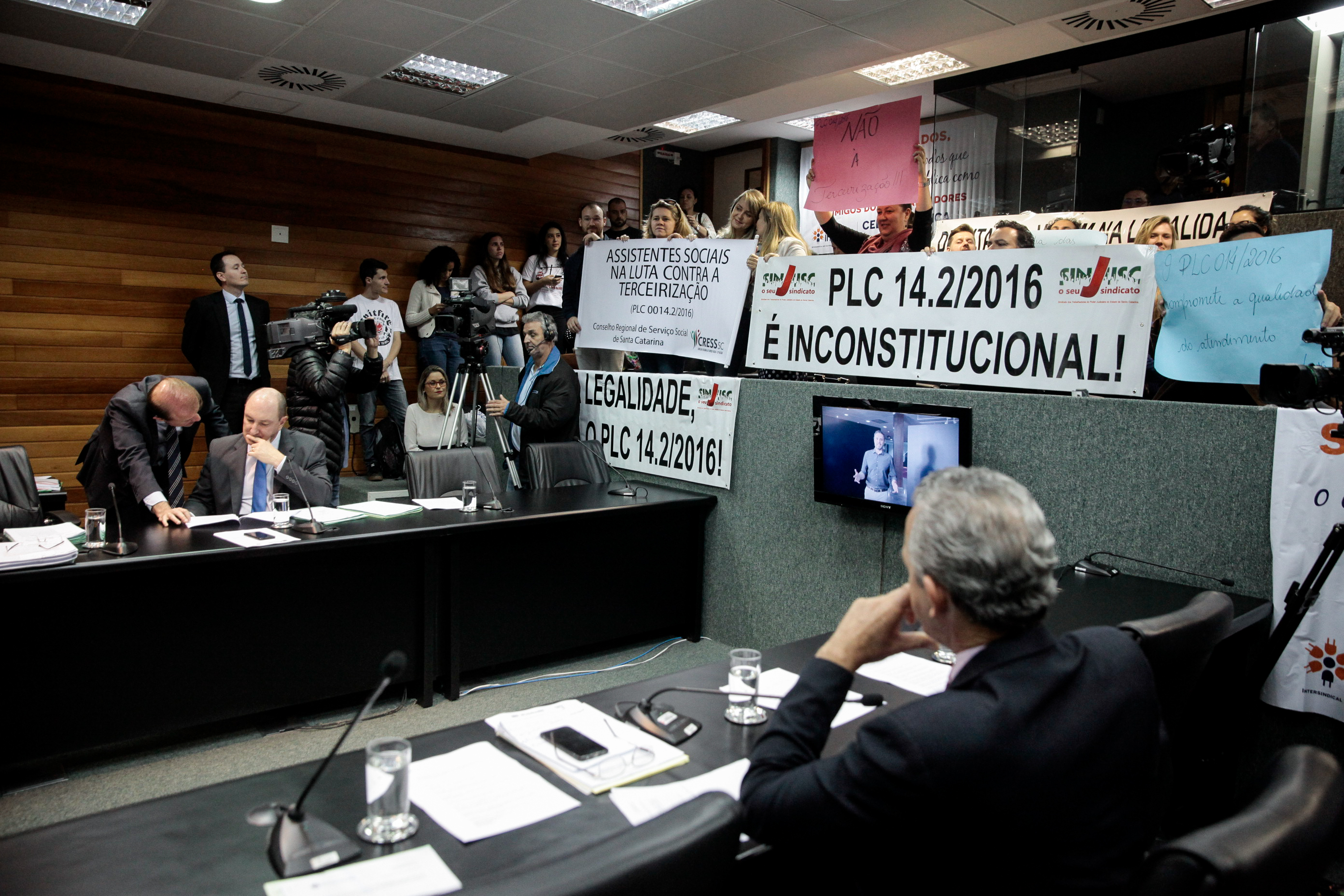 Comissão de Constituição e Justiça.