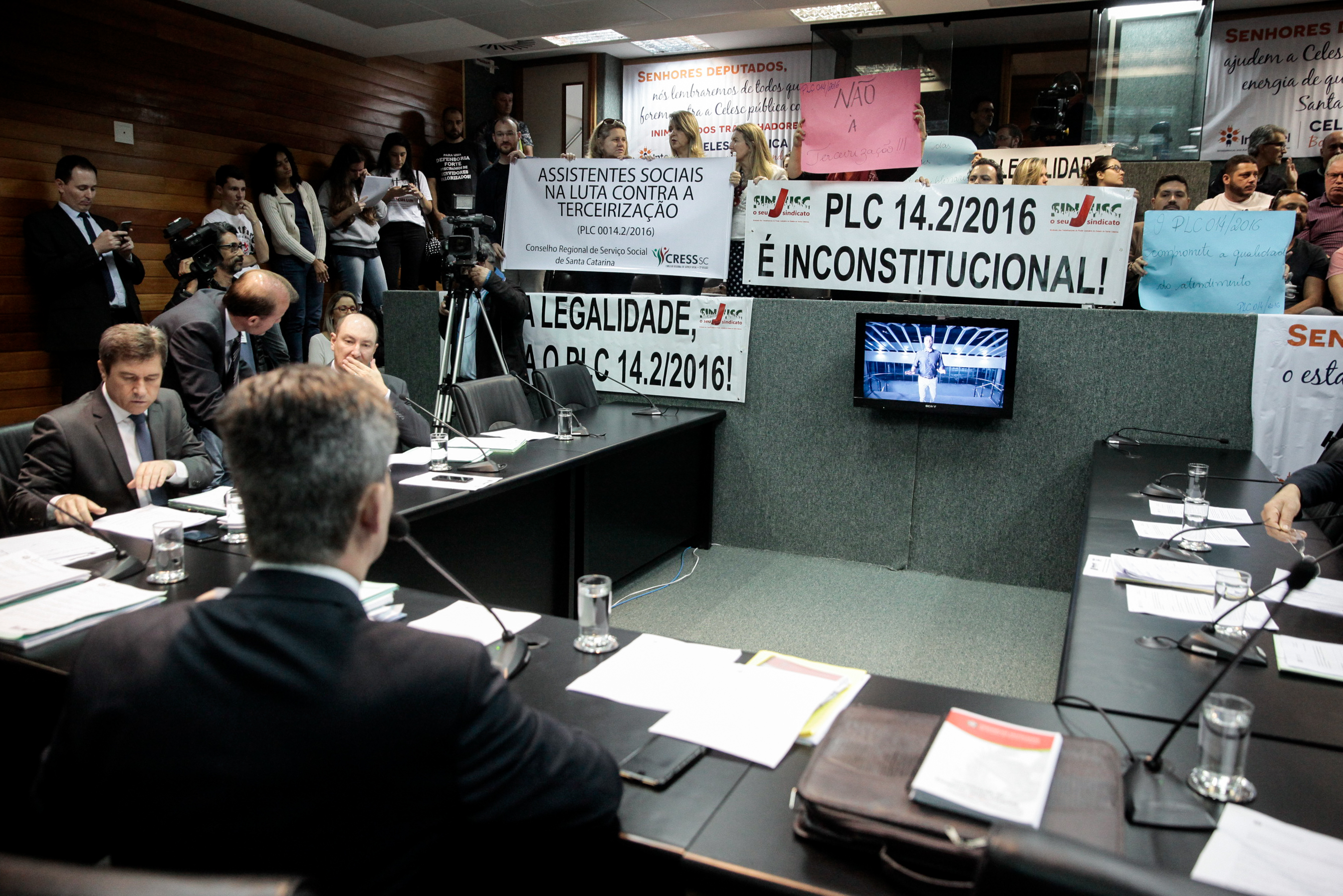 Comissão de Constituição e Justiça.