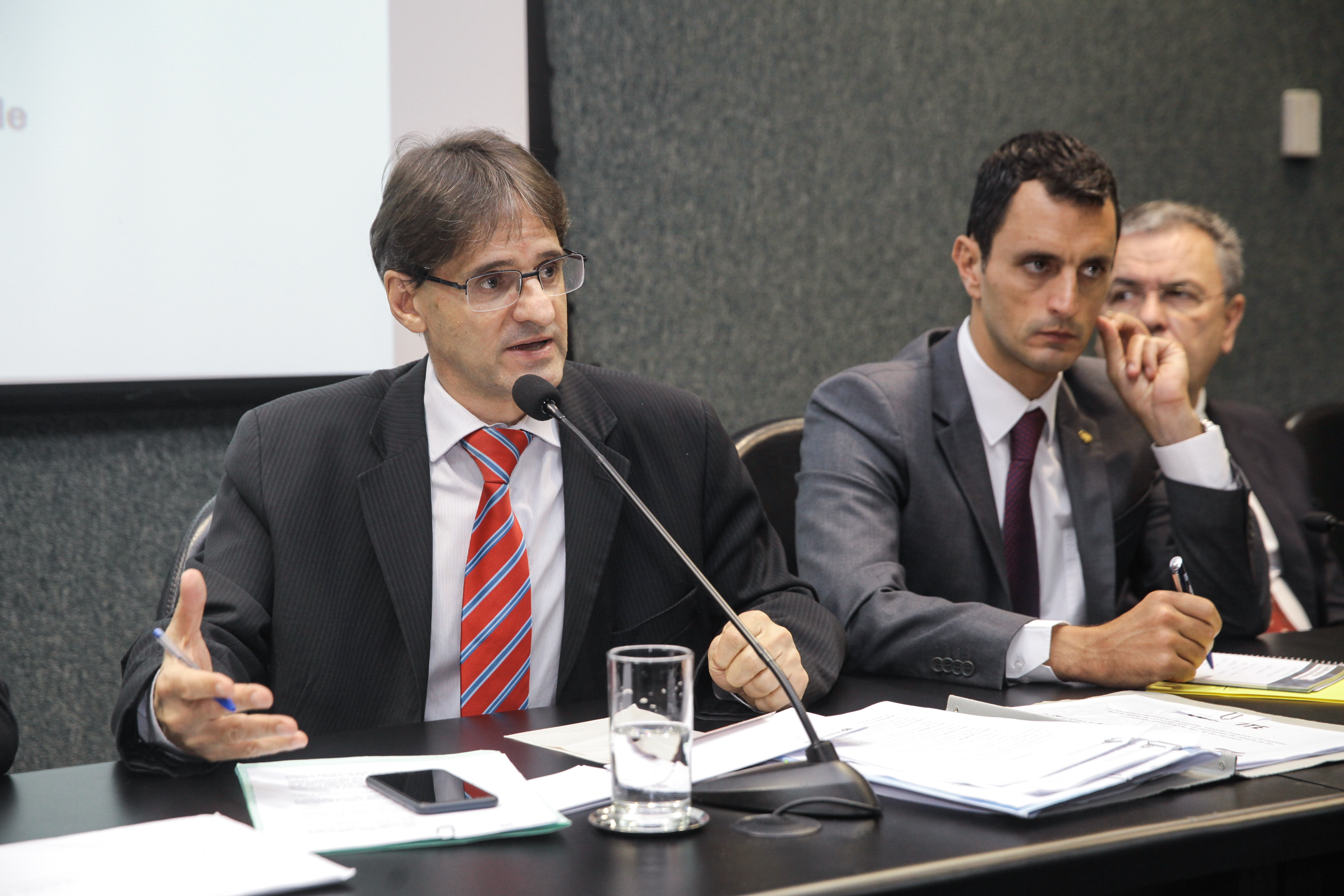 Deputado Neodi Saretta (PT). Comissão de Saúde.