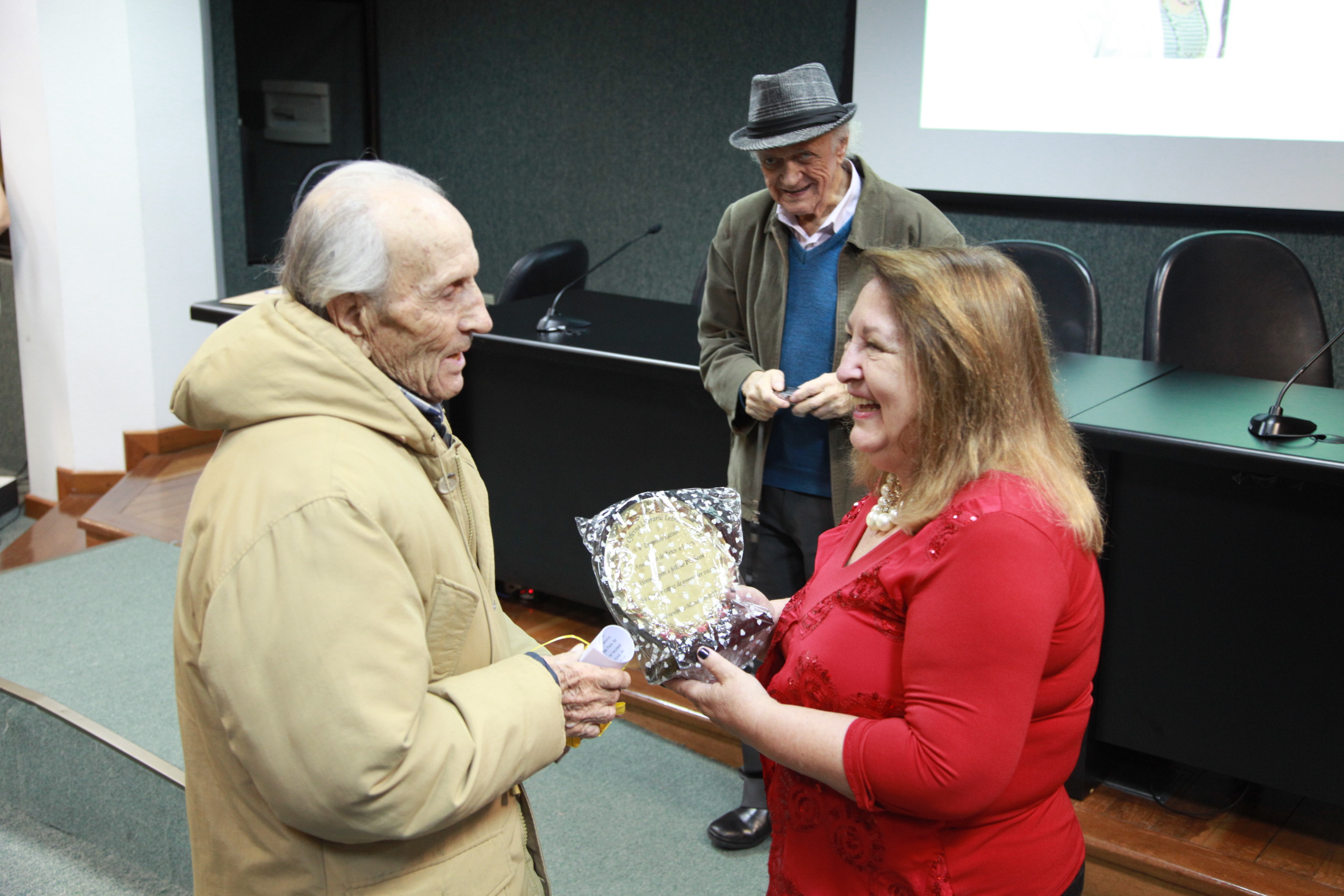 IV Encontro Latinoamericano de Artes e Letras - Homenagem a Silvio Pléticos.