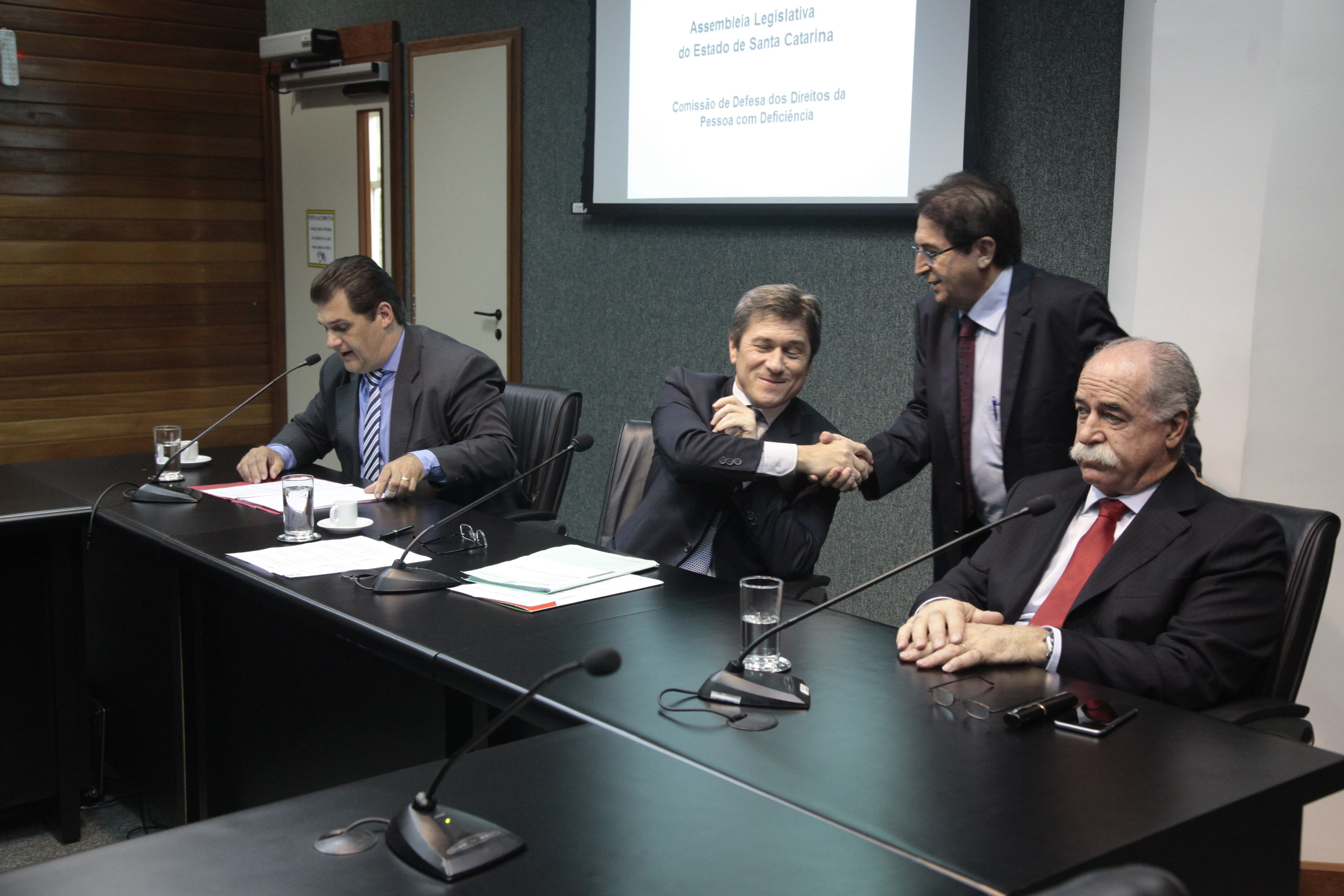 Comissão de Defesa dos Direitos da Pessoa com Deficiência.