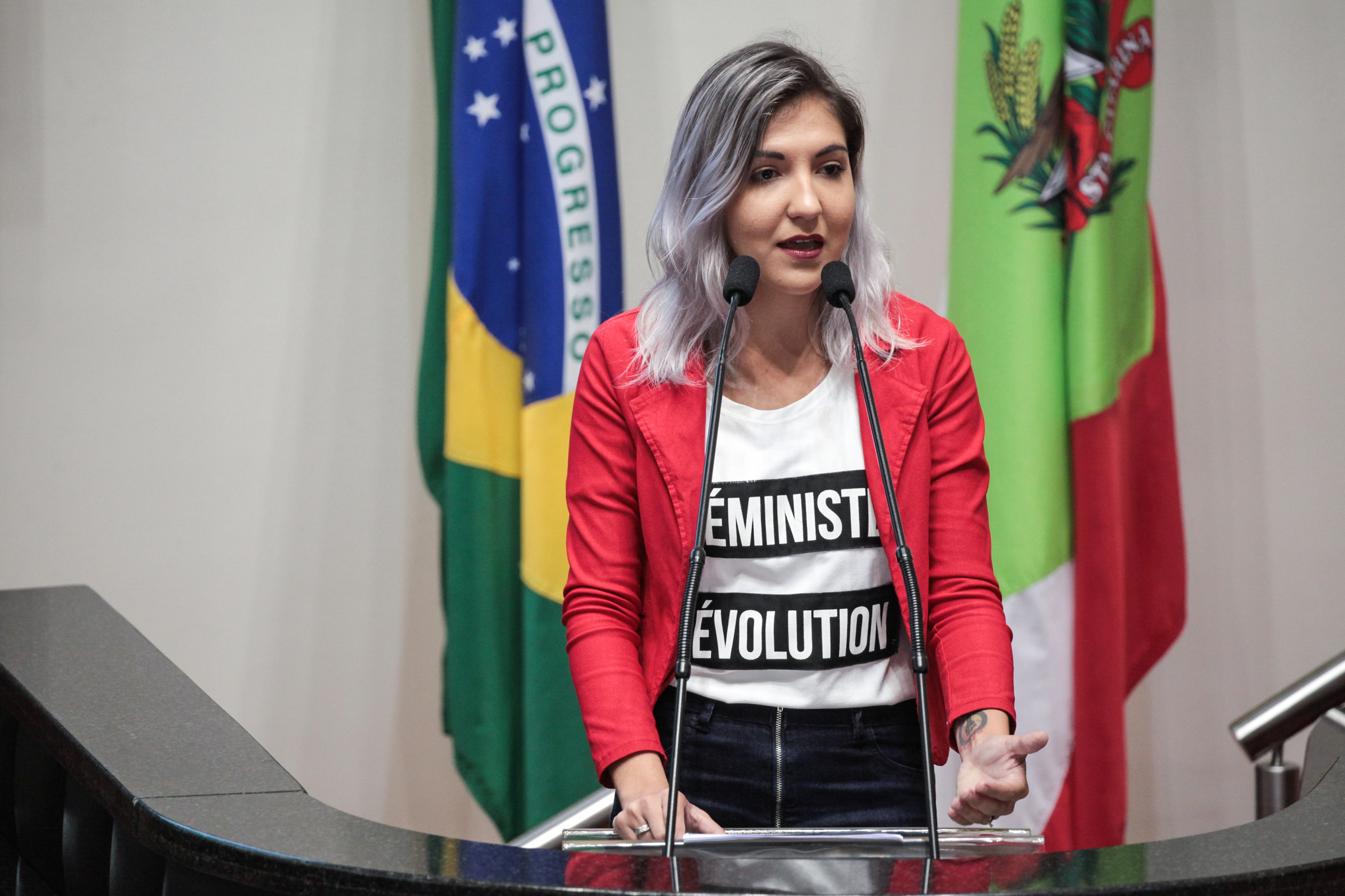 Carol Listone - Presidenta do CDMD de Chapecó. Sessão Ordinária.