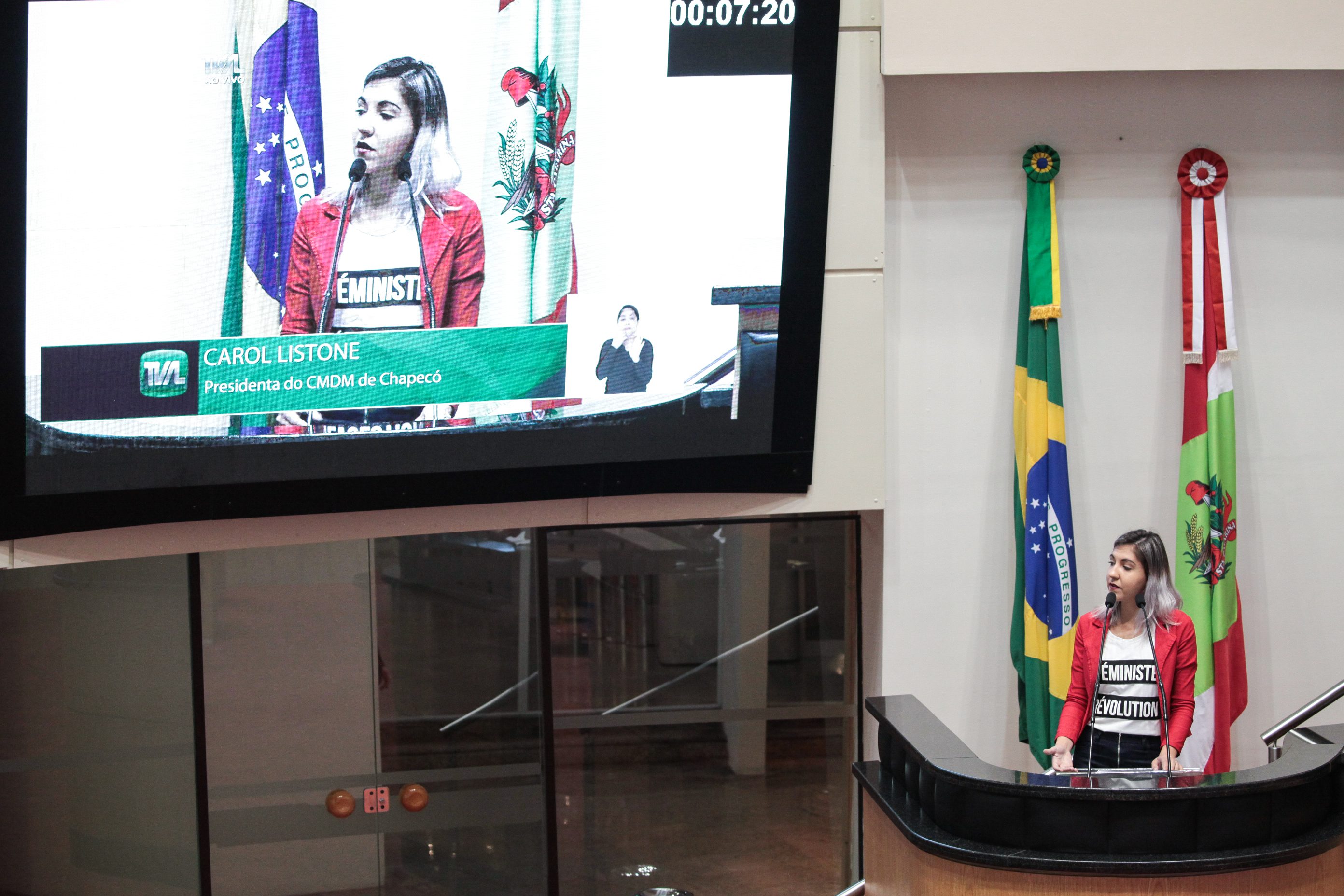 Carol Listone - Presidenta do CDMD de Chapecó. Sessão Ordinária.