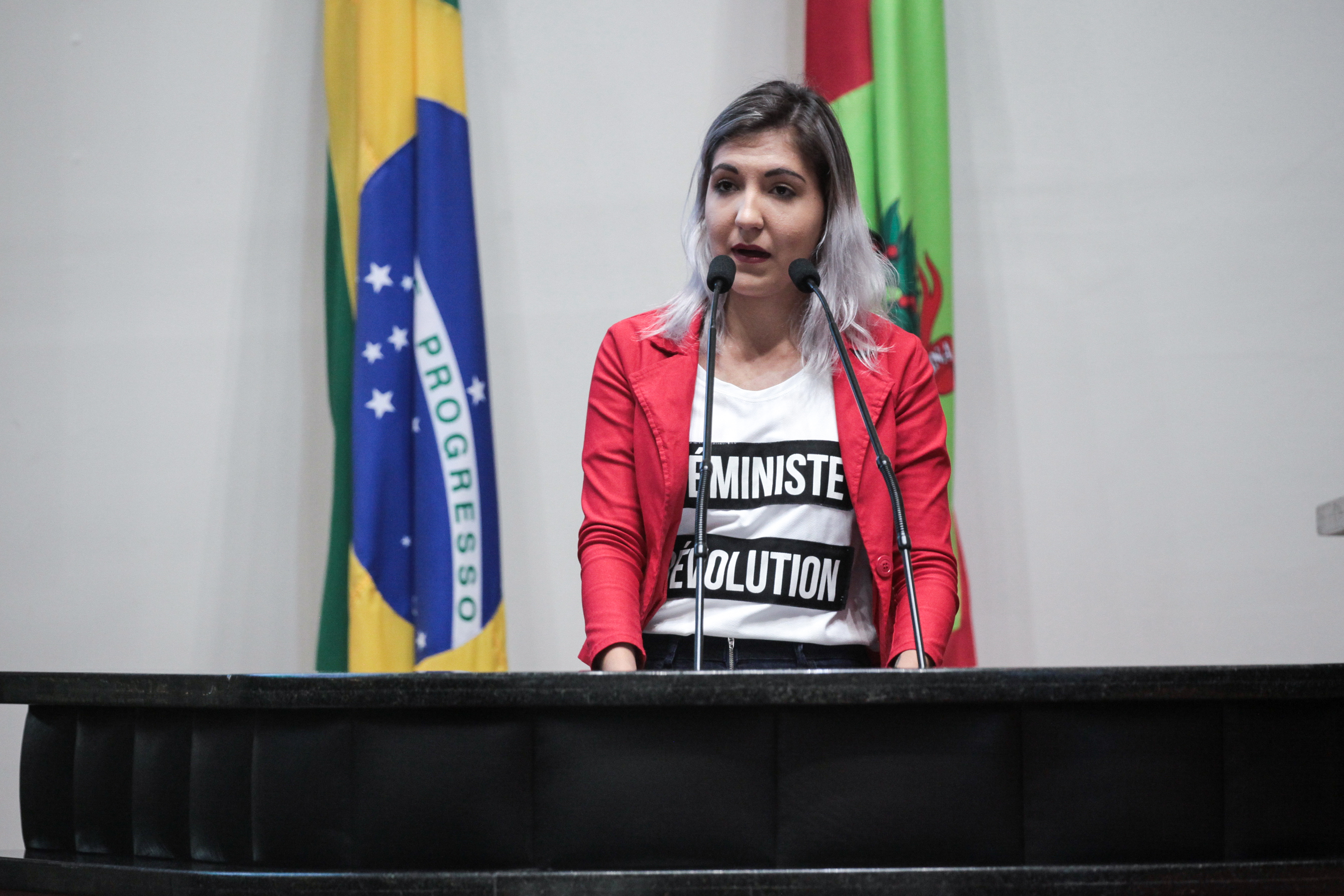 Carol Listone - Presidenta do CDMD de Chapecó. Sessão Ordinária.