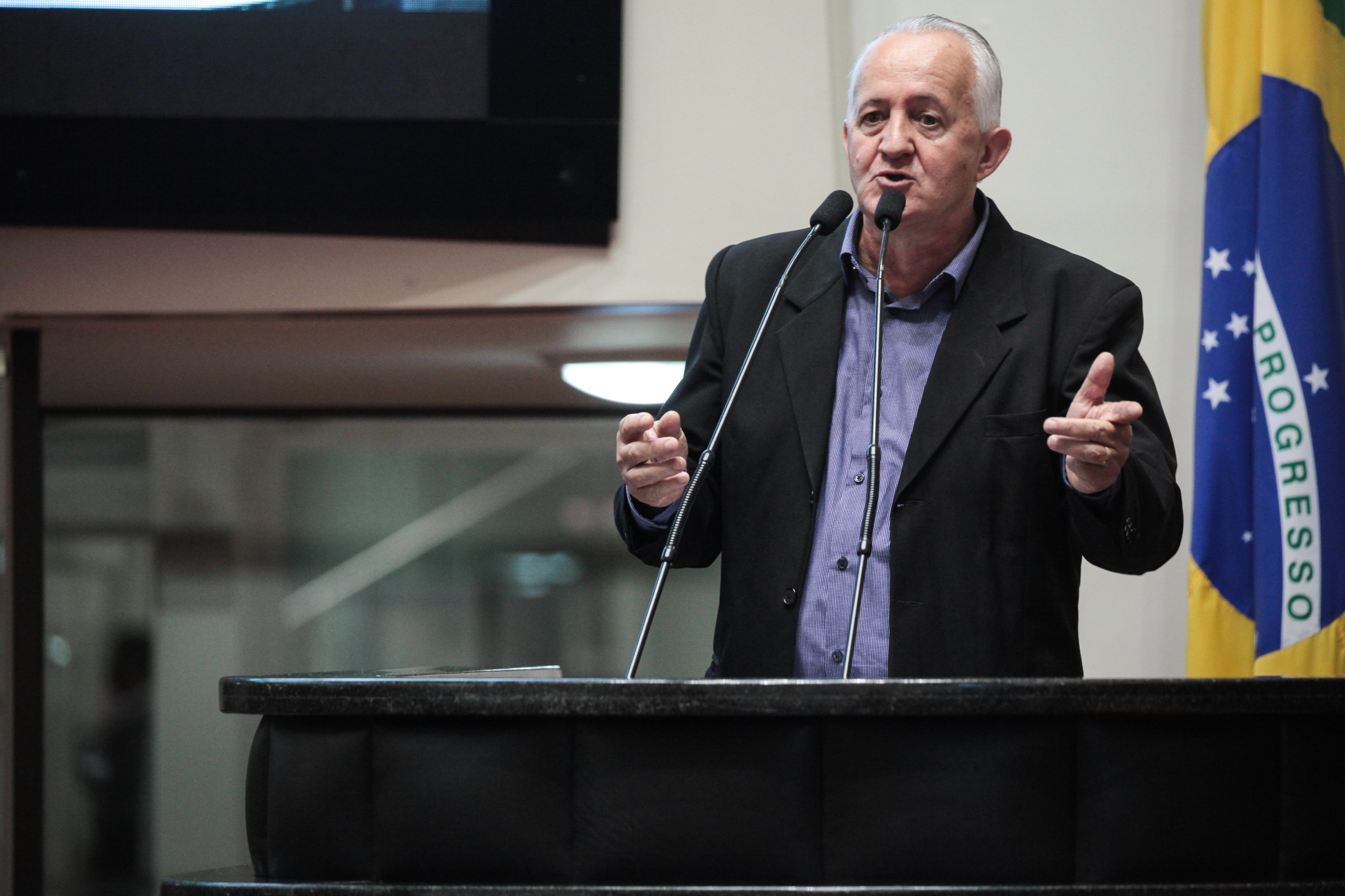 José Walter Dresch - Presidente da Fetaesc. Sessão Ordinária.