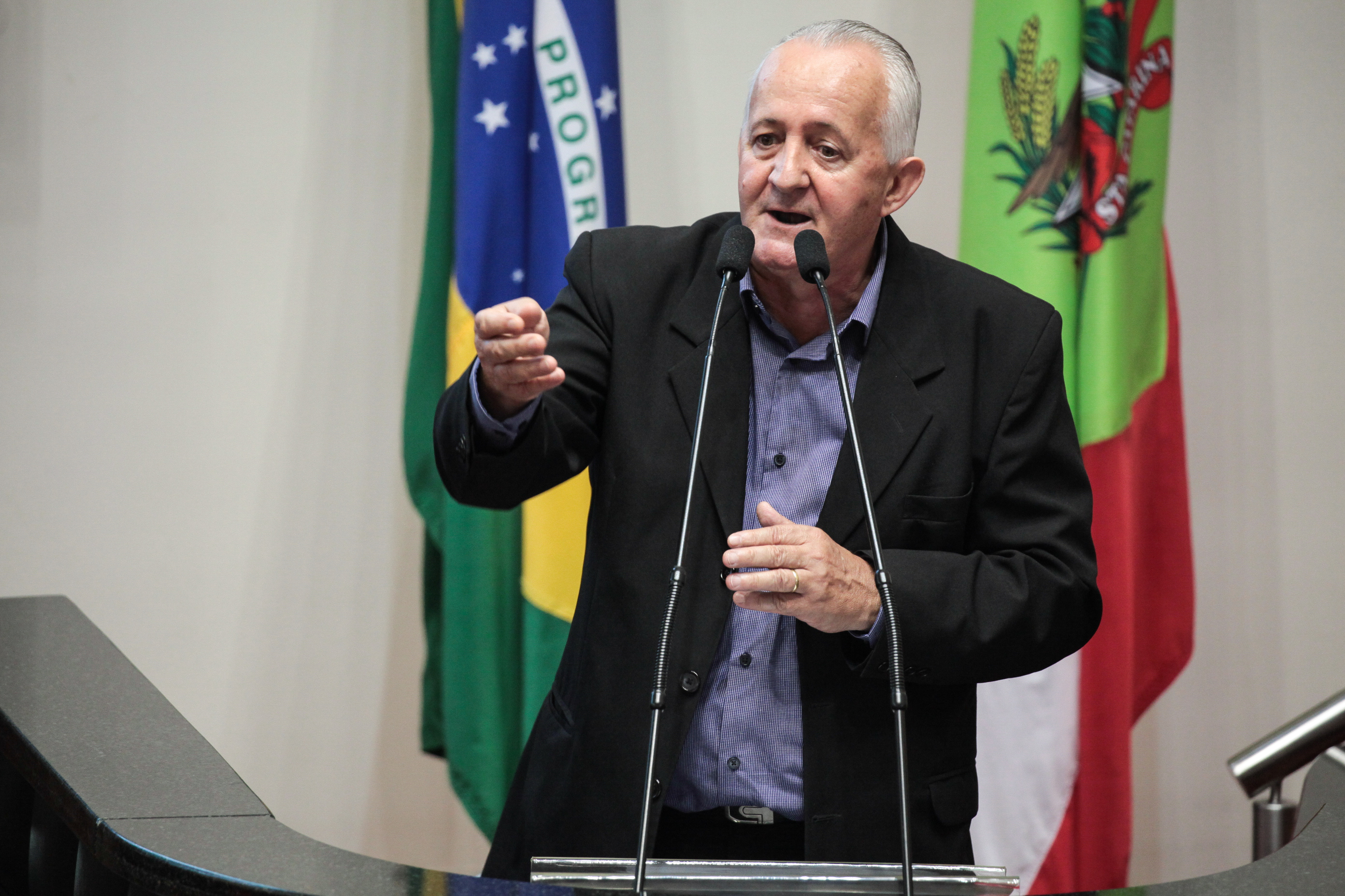 José Walter Dresch - Presidente da Fetaesc. Sessão Ordinária.