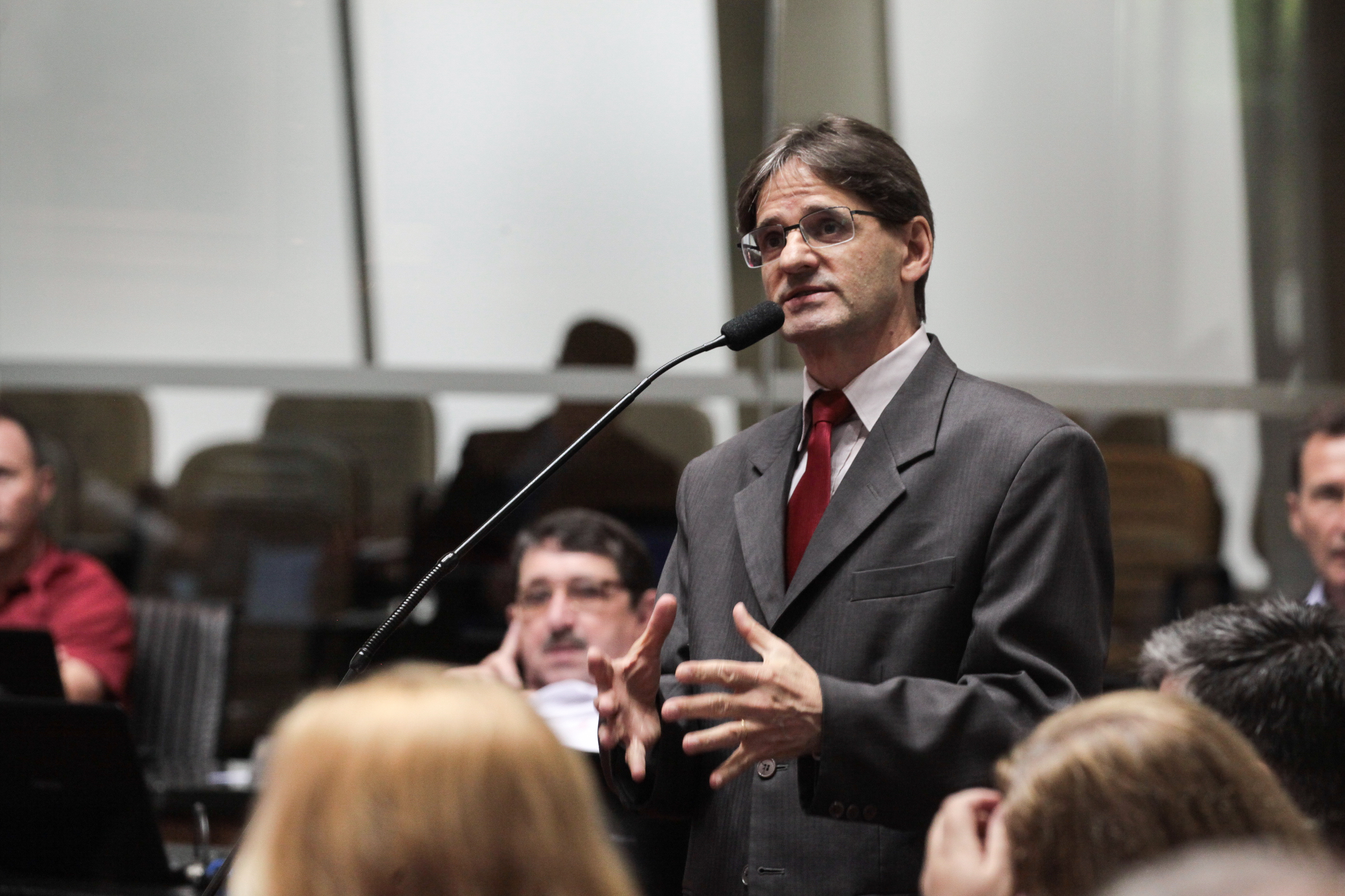 Deputado Neodi Saretta (PT). Sessão Ordinária.