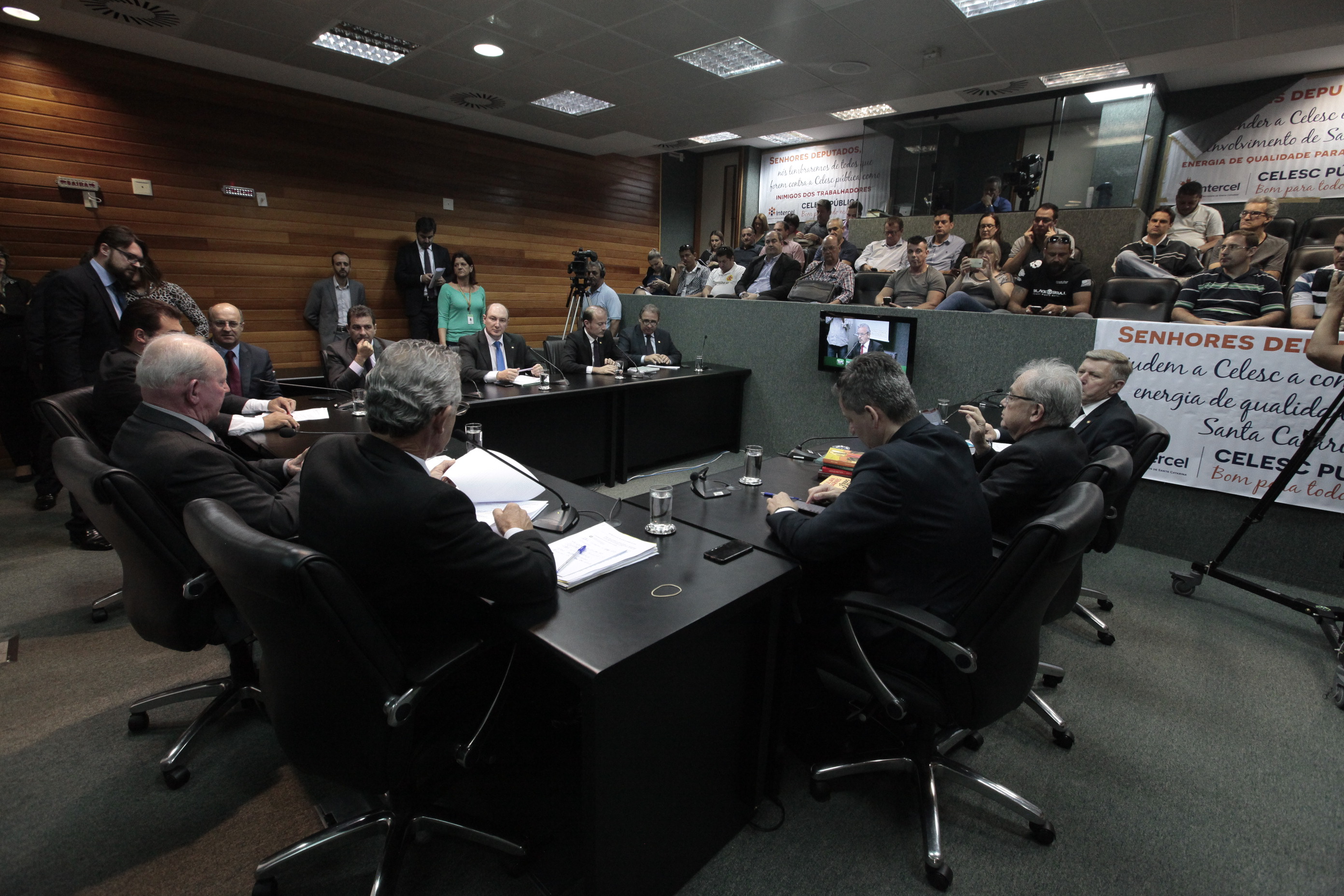 Comissão de Finanças e Tributação.