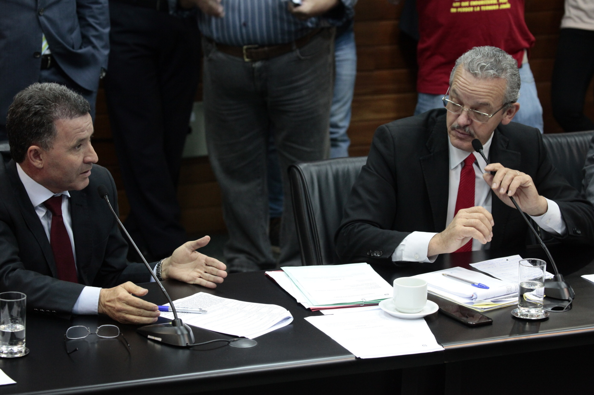 CCJ aprova projetos que estendem prazos para pagamento da dívida do Estado