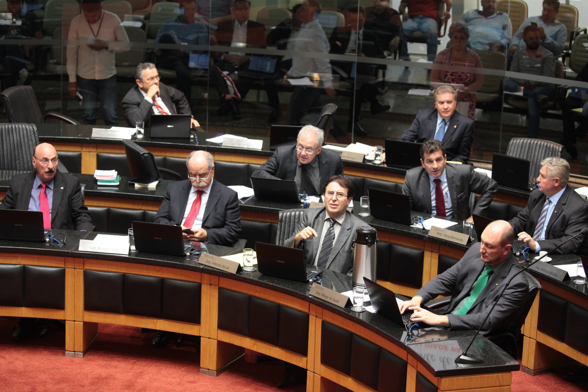 Deputados lamentam morte de reitor da UFSC e criticam estado policial