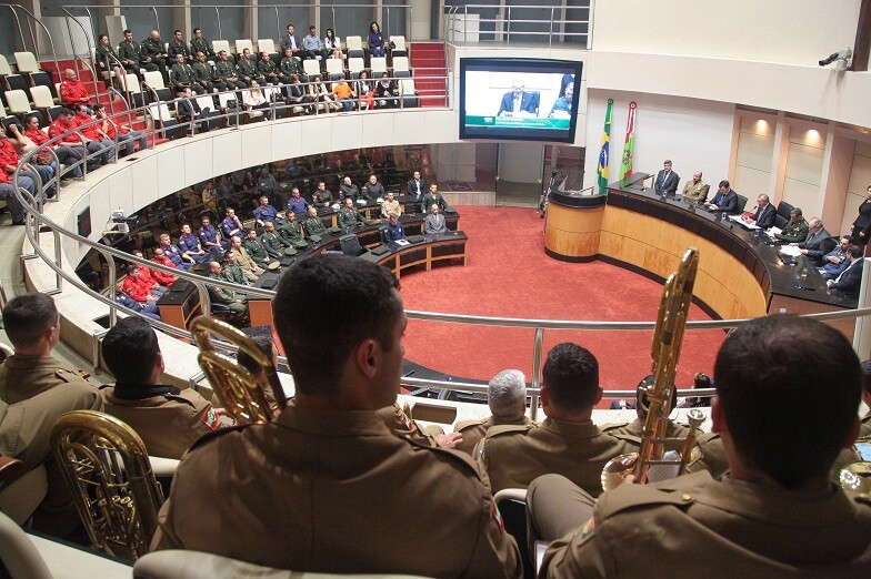 Alesc destaca profissionais que atuaram em tragédias que assolaram o estado