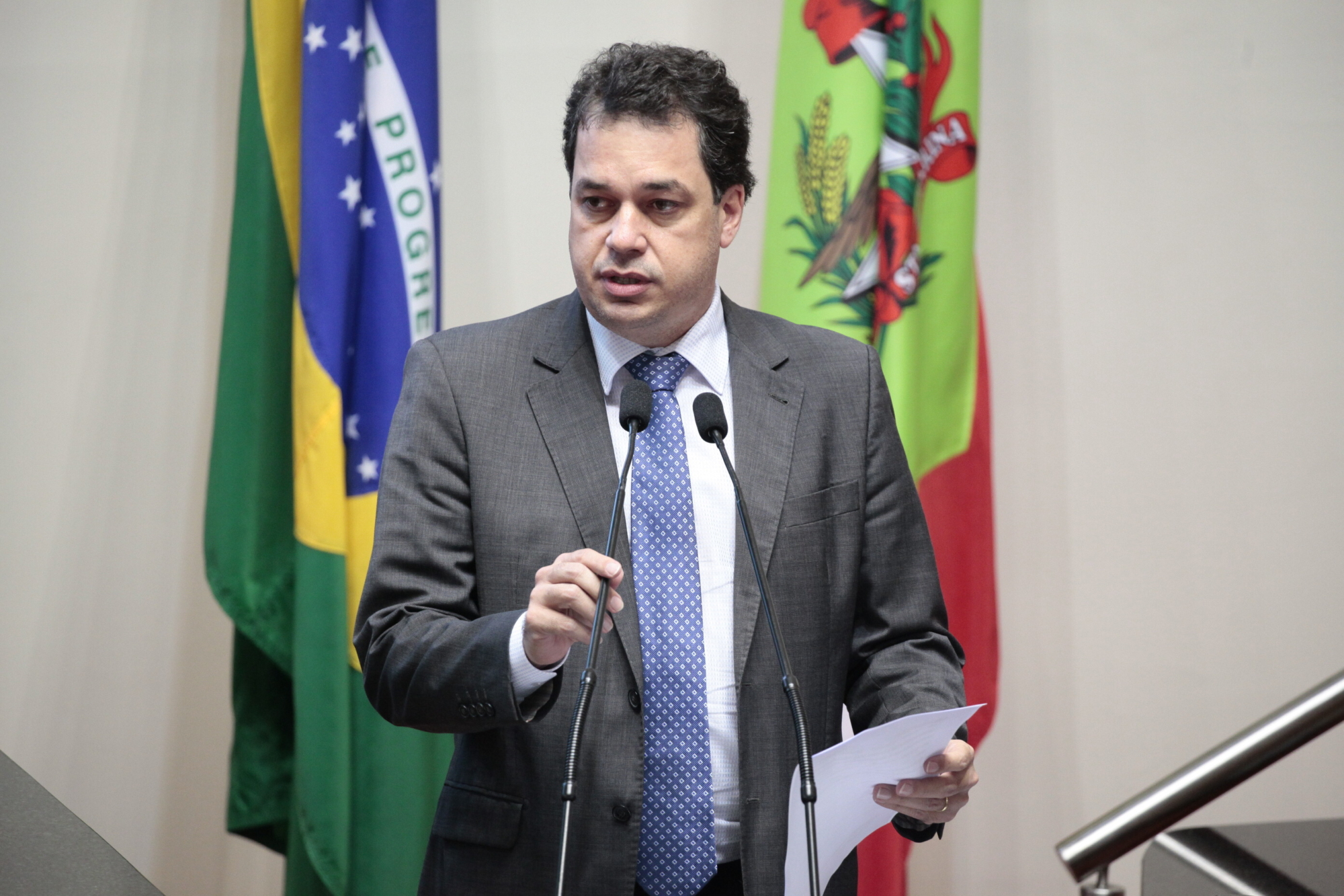 Deputado Minotto critica decisão do governo federal sobre trabalho escravo