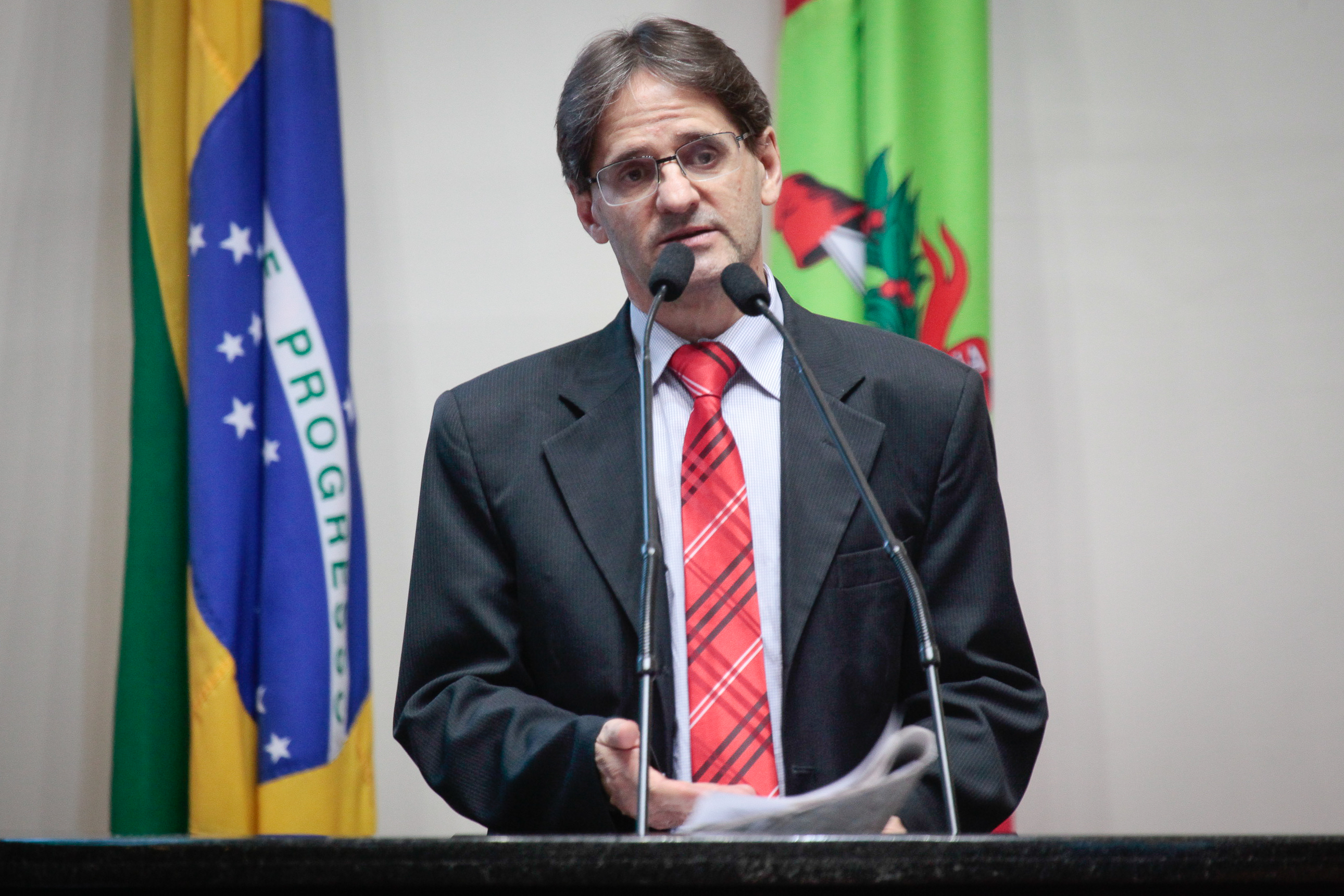 Sessão Ordinária. Deputado Neodi Saretta (PT)