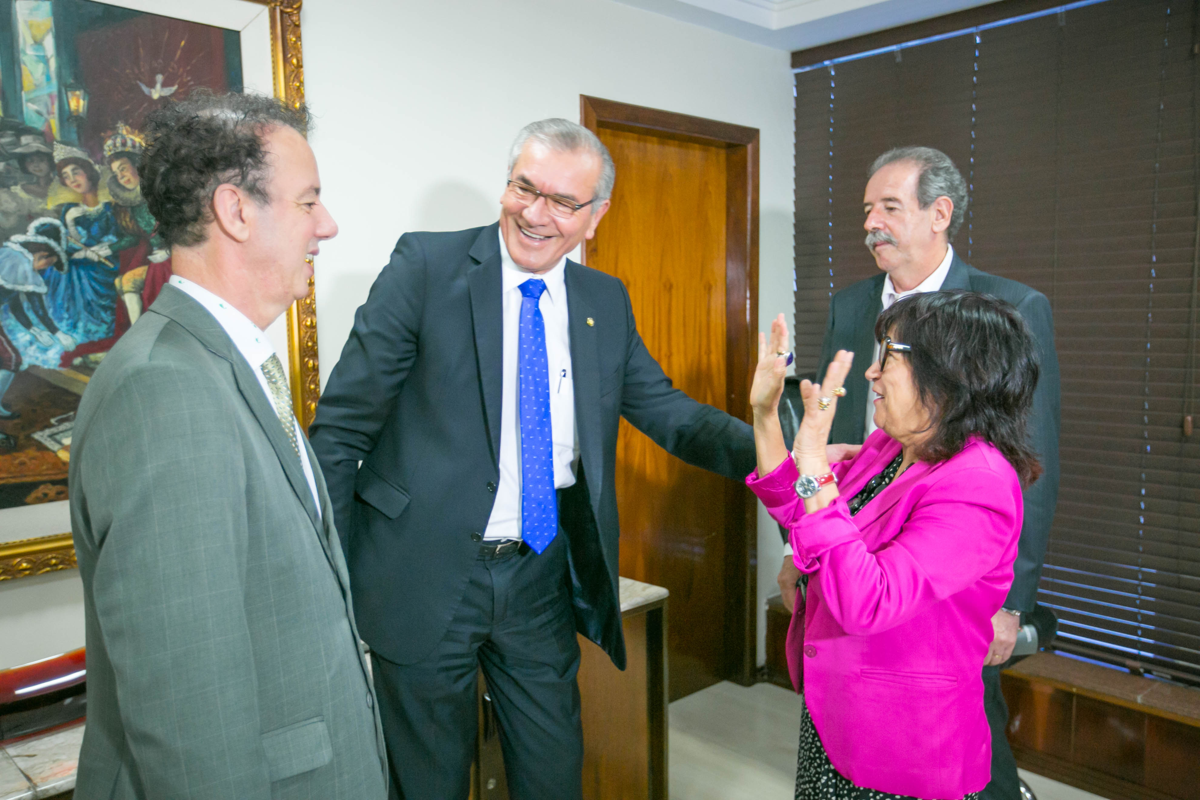 Entrega de Moção de Aplauso para Maria de Lurdes Souza do Programa Reviver
