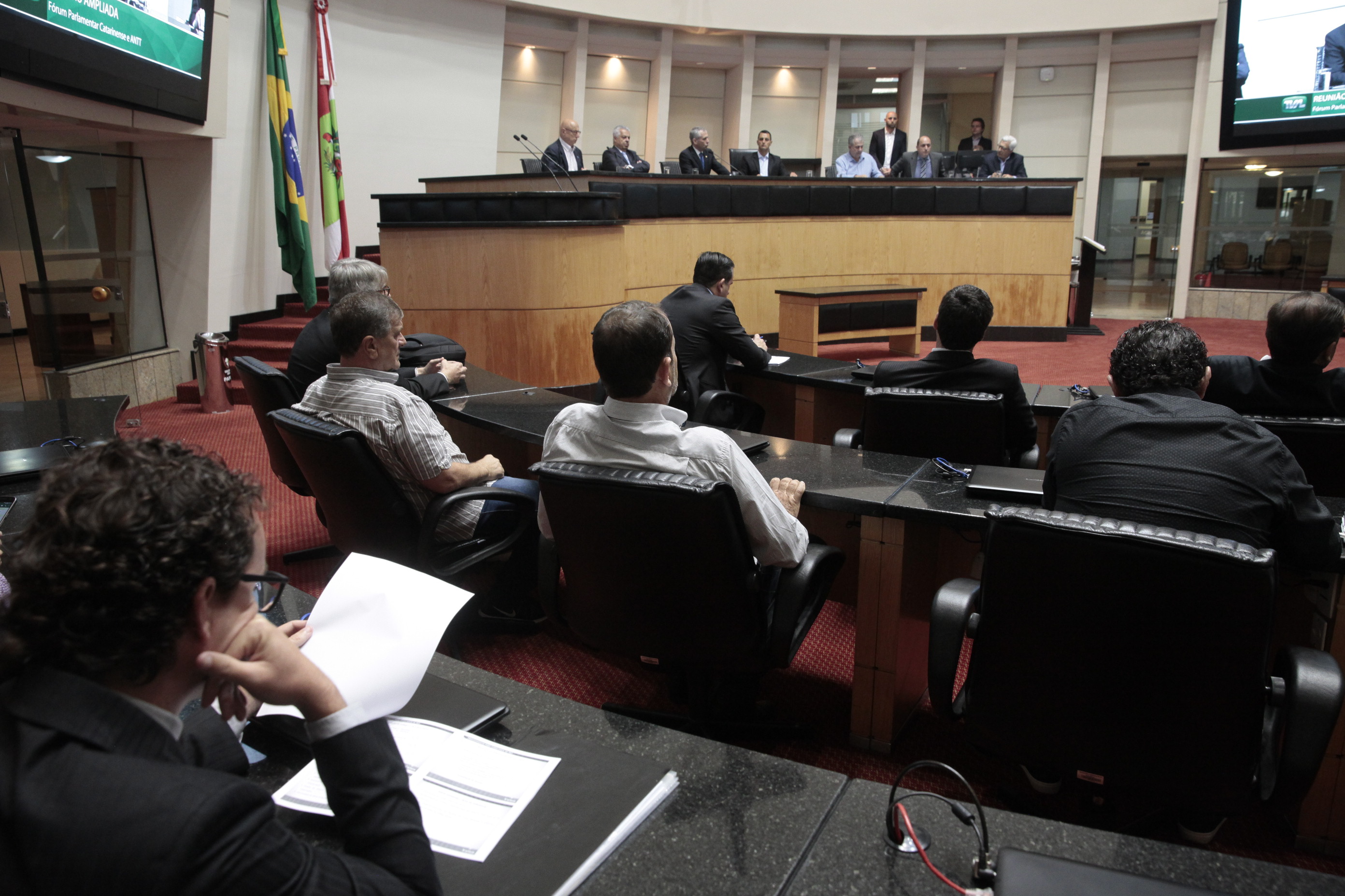 Fórum Parlamentar Catarinense e ANTT Discutem Acesso a Tijucas pela BR 101.