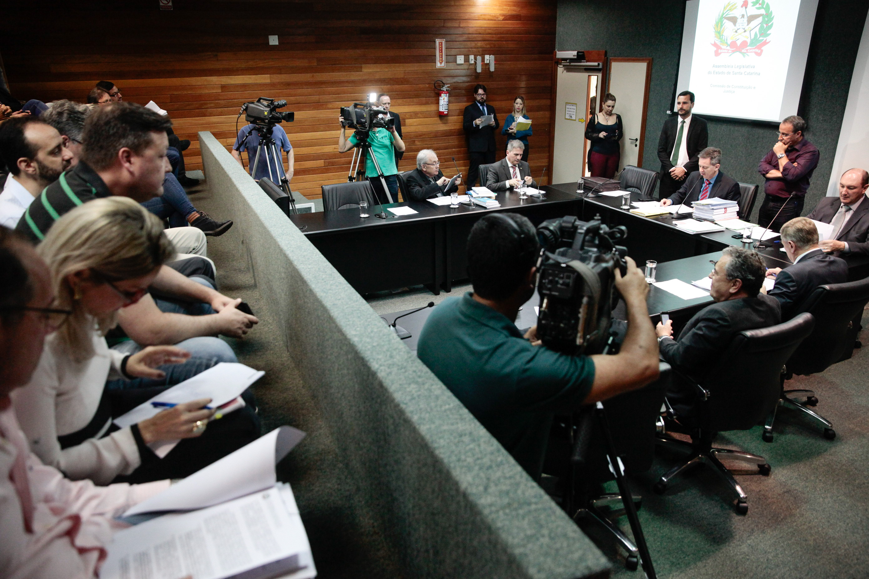 Comissão de Constituição e Justiça.