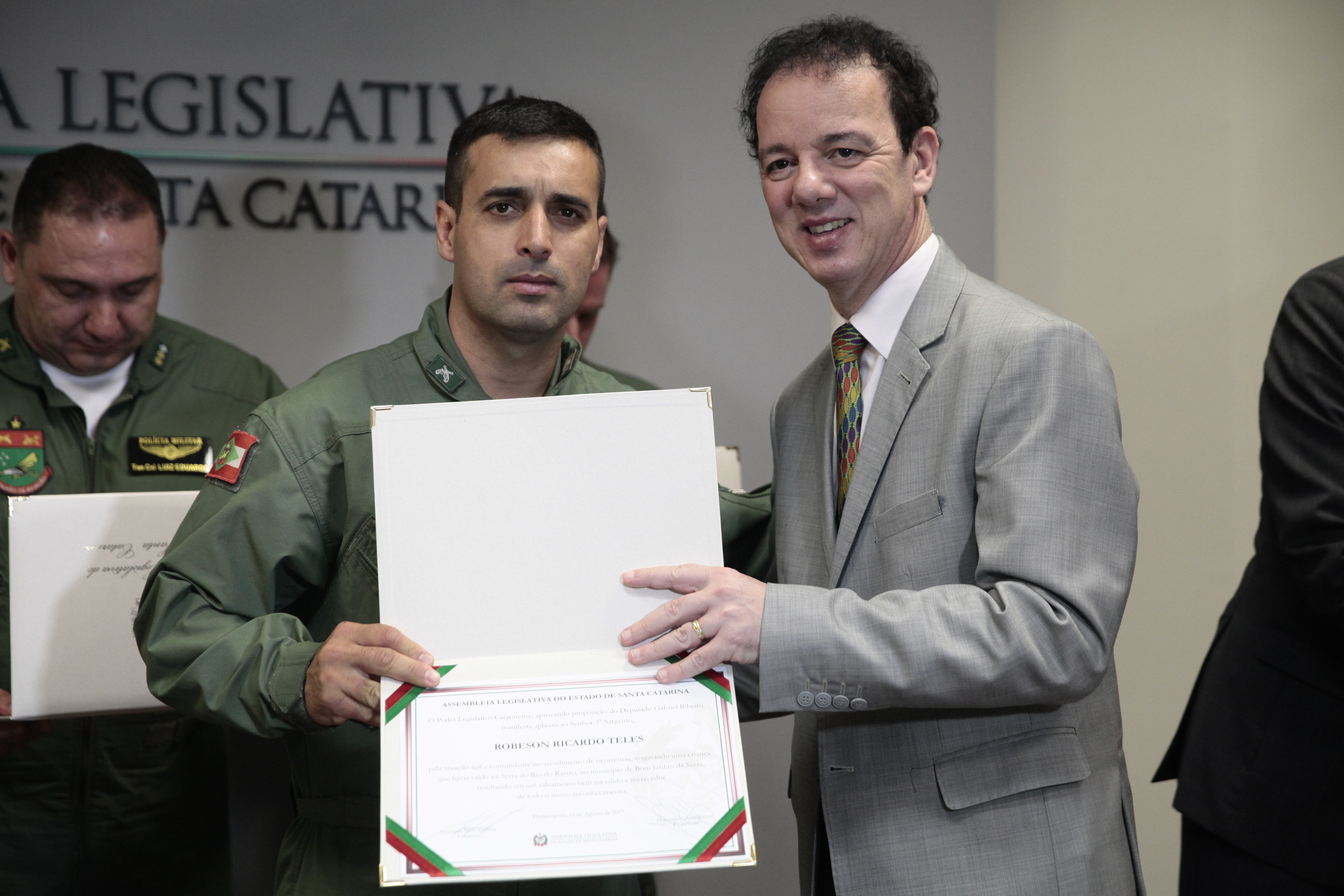 Quinta Companhia do Batalhão de aviação da PMSC recebe Moção de Aplauso na Alesc.