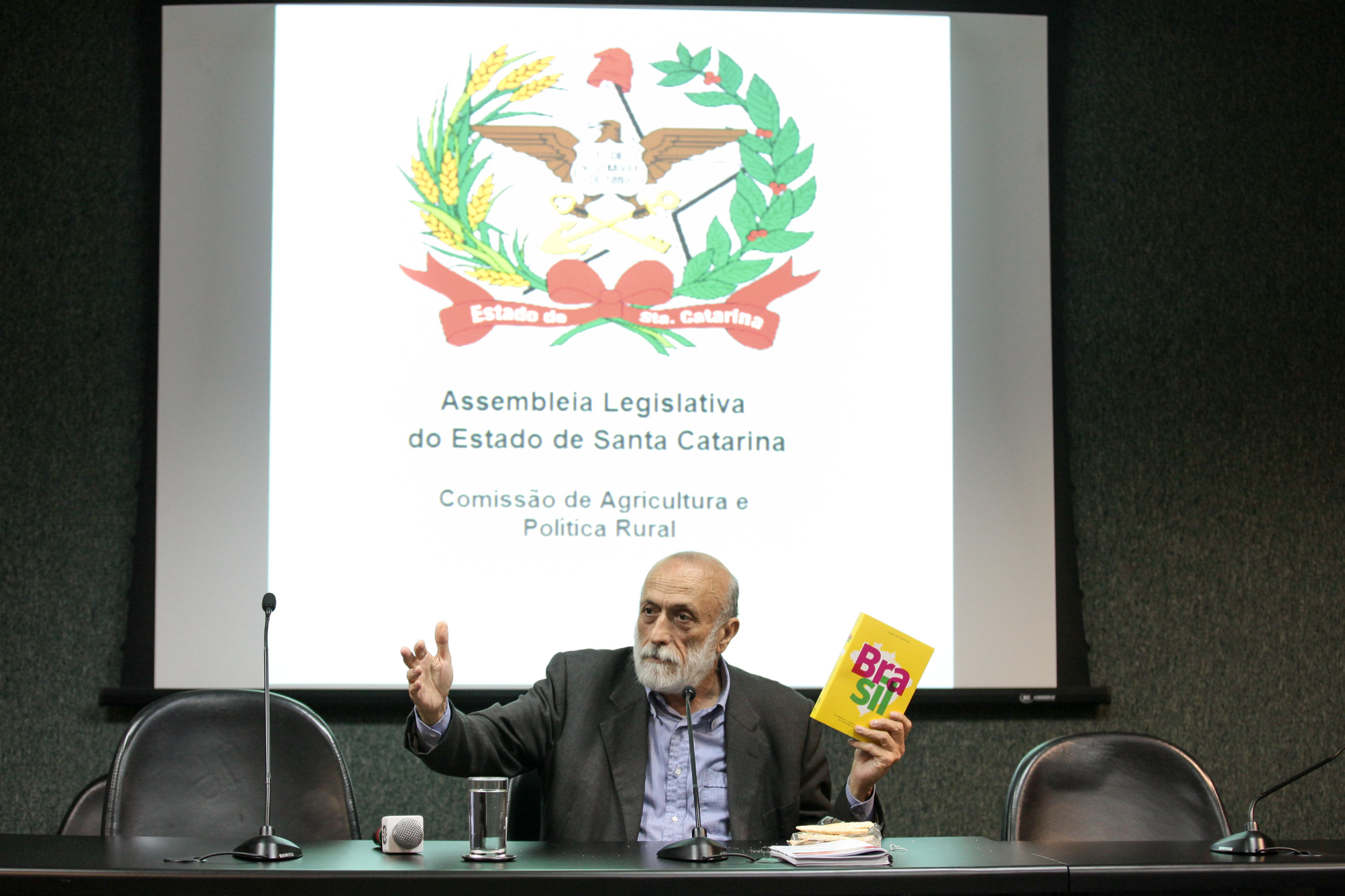 Seminário sobre Alimentação. Agricultura e Mudanças Climáticas