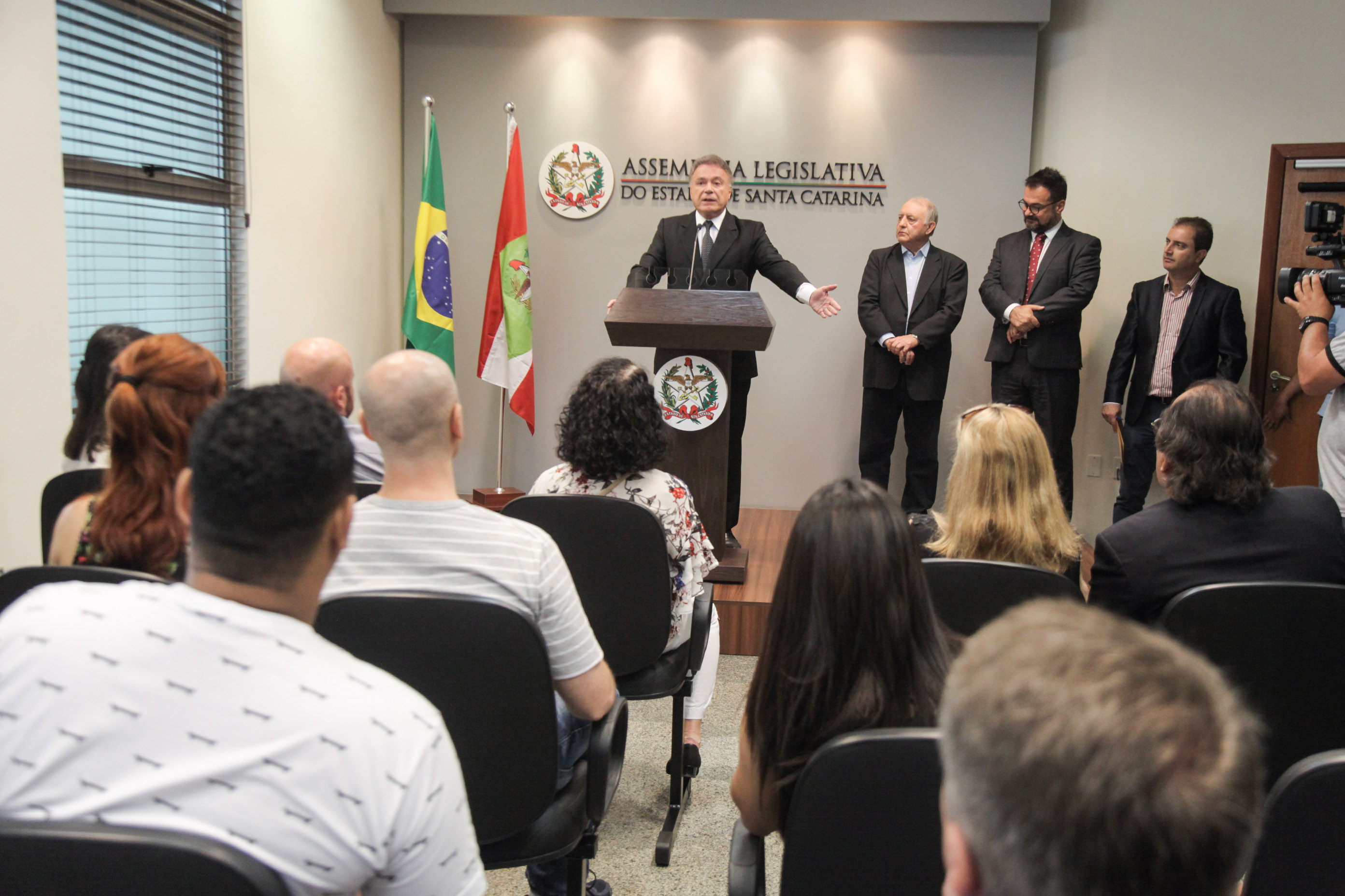 Coletiva de Imprensa com o Senador Alvaro Dias.