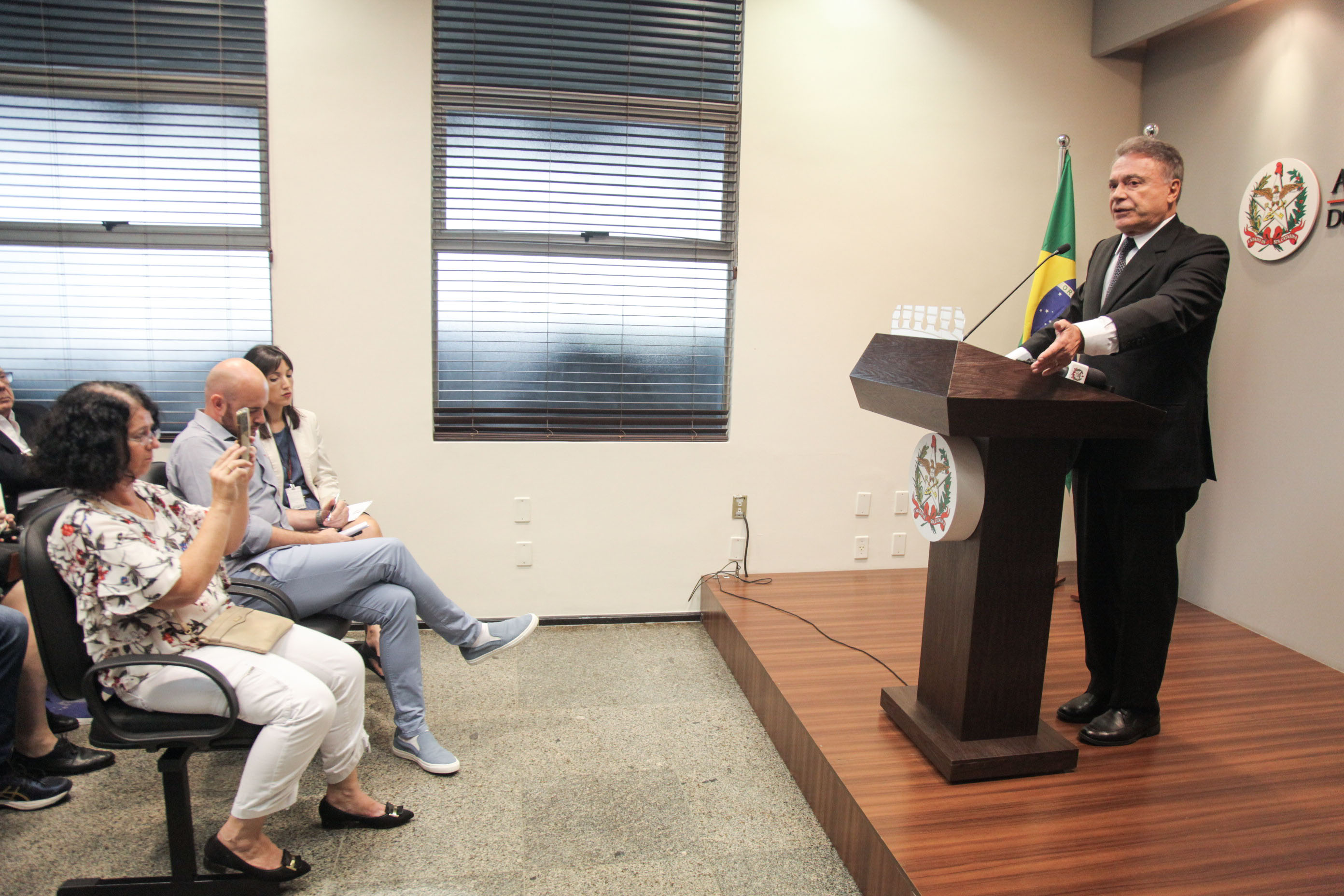 Coletiva de Imprensa com o Senador Alvaro Dias.