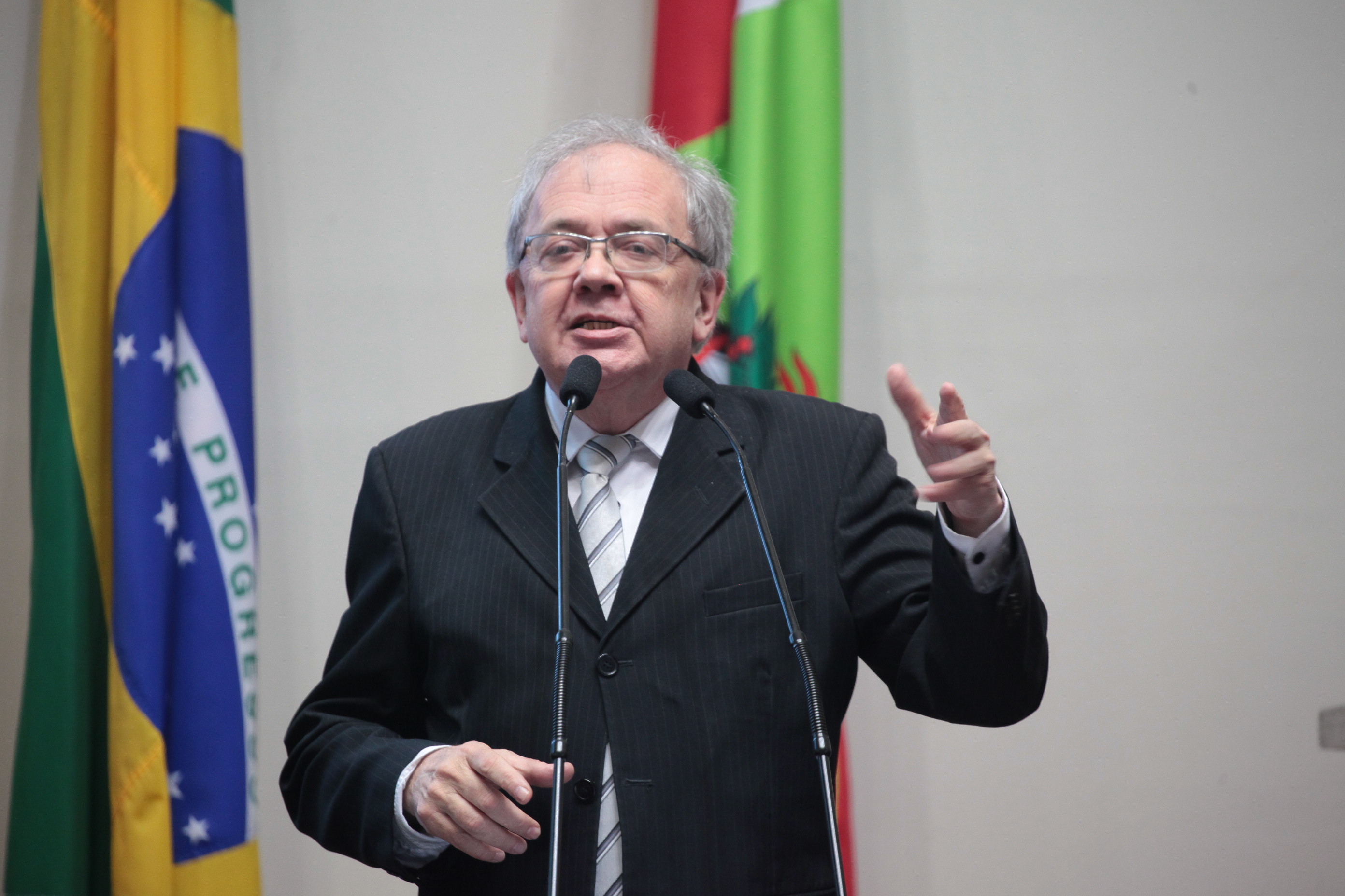 Sessão Ordinária.   Deputado Fernando Coruja (PMDB) Foto: Miriam Zomer.