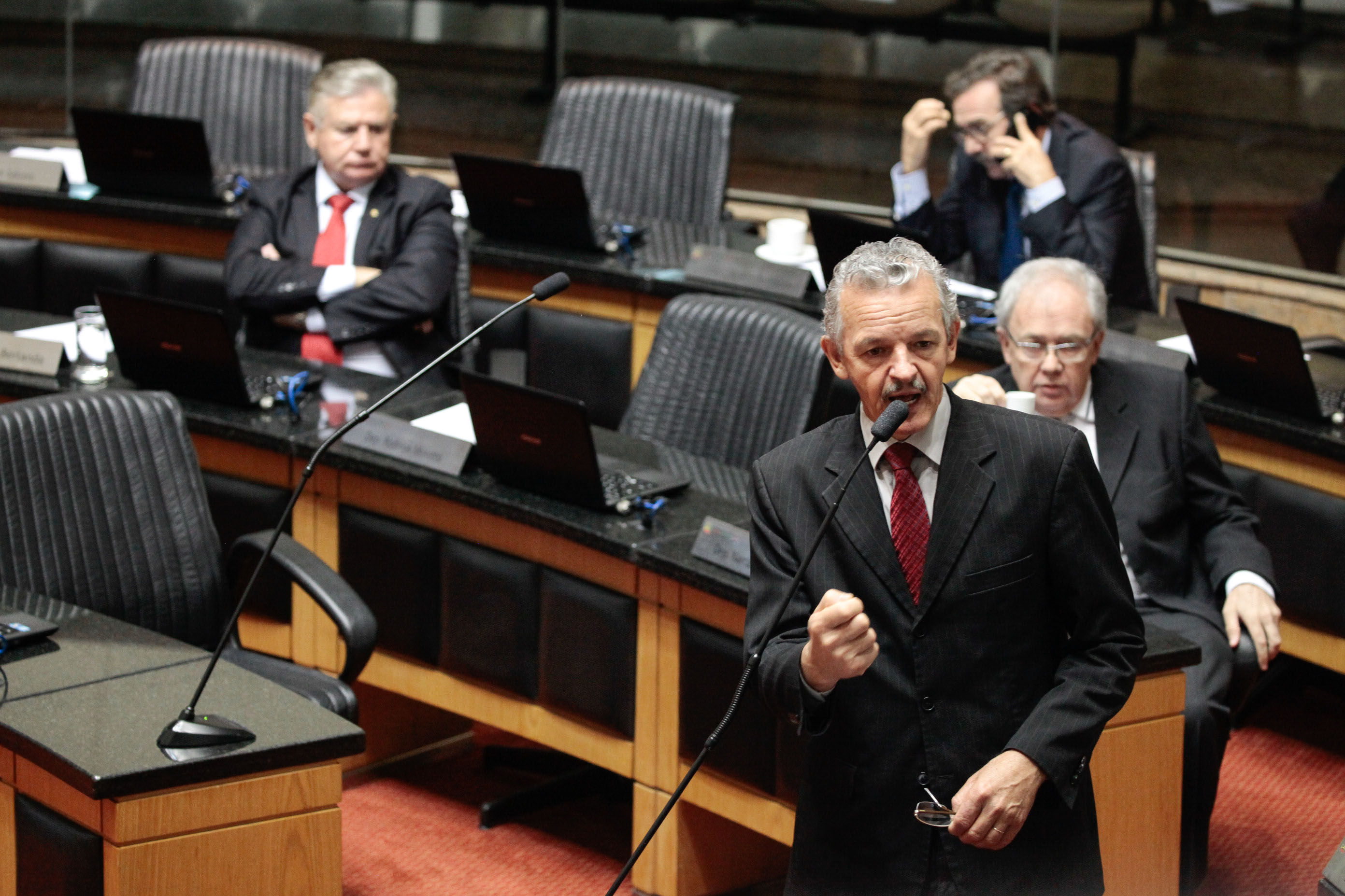 Deputado Dirceu Dresch (PT). Sessão Ordinária.