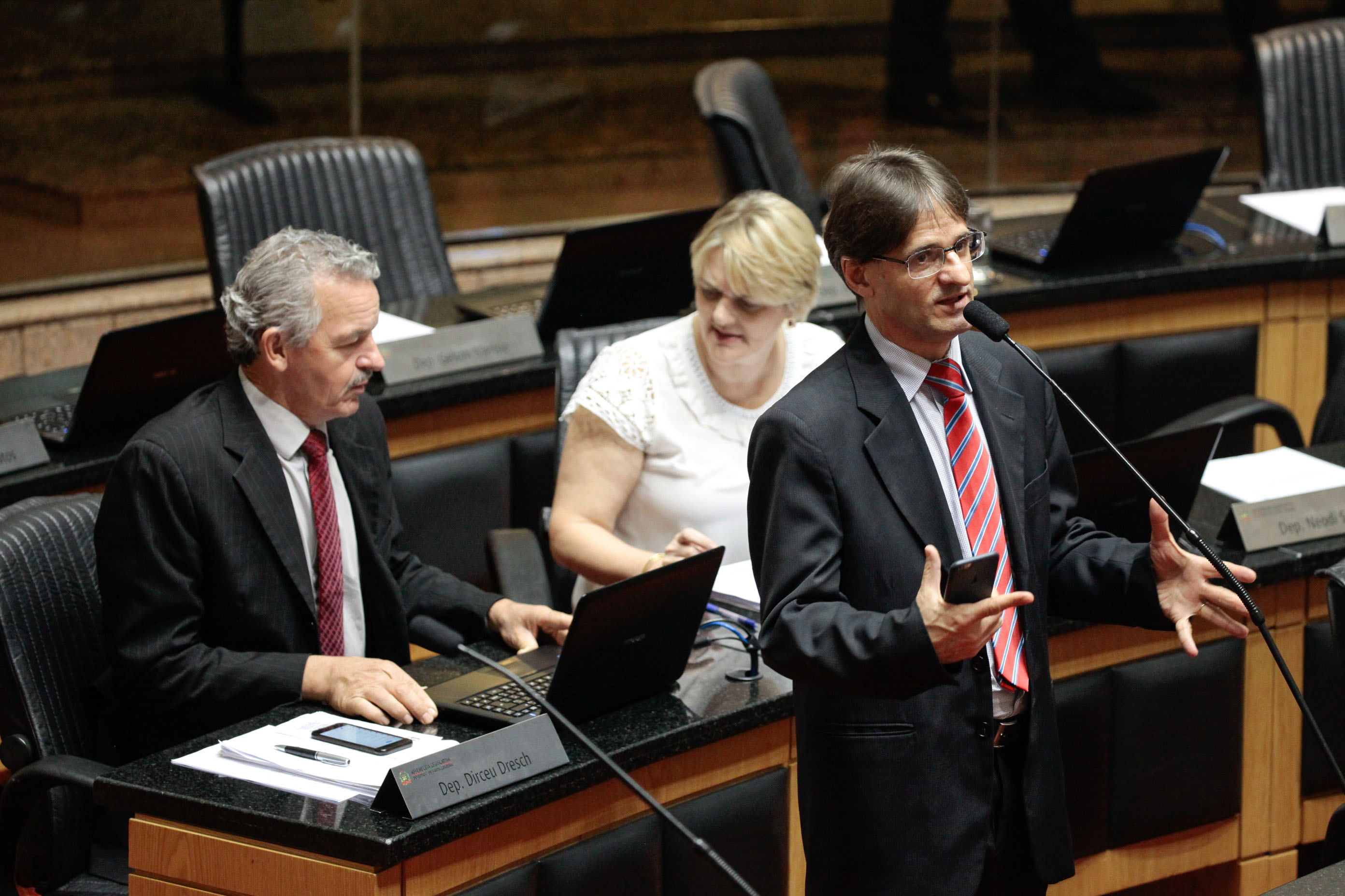 Deputado Neodi Saretta (PT). Sessão Ordinária.