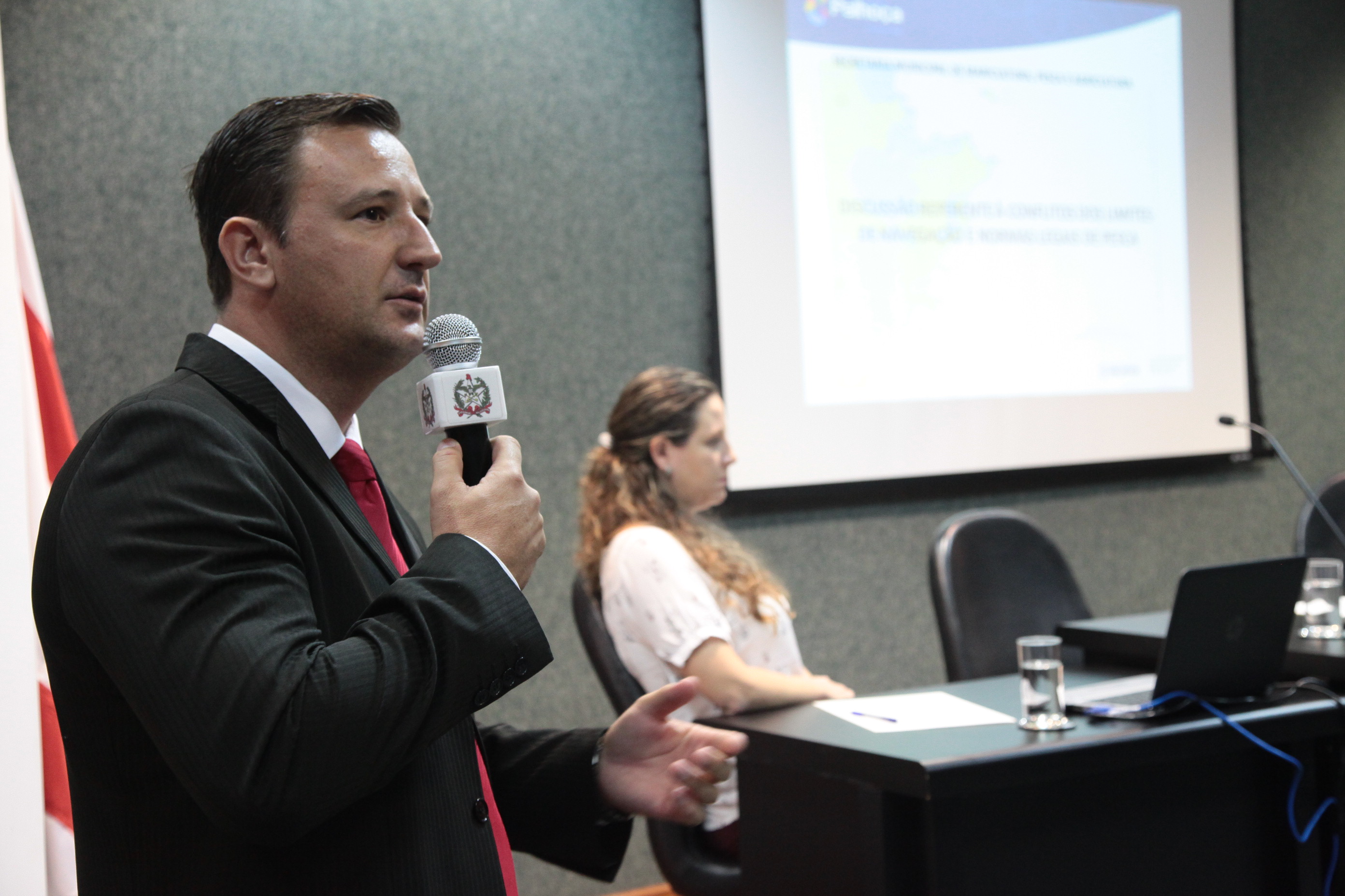 Audiência Pública  para Debater  Atividades das Embarcações Pesqueiras Artesanais na Costa de SC