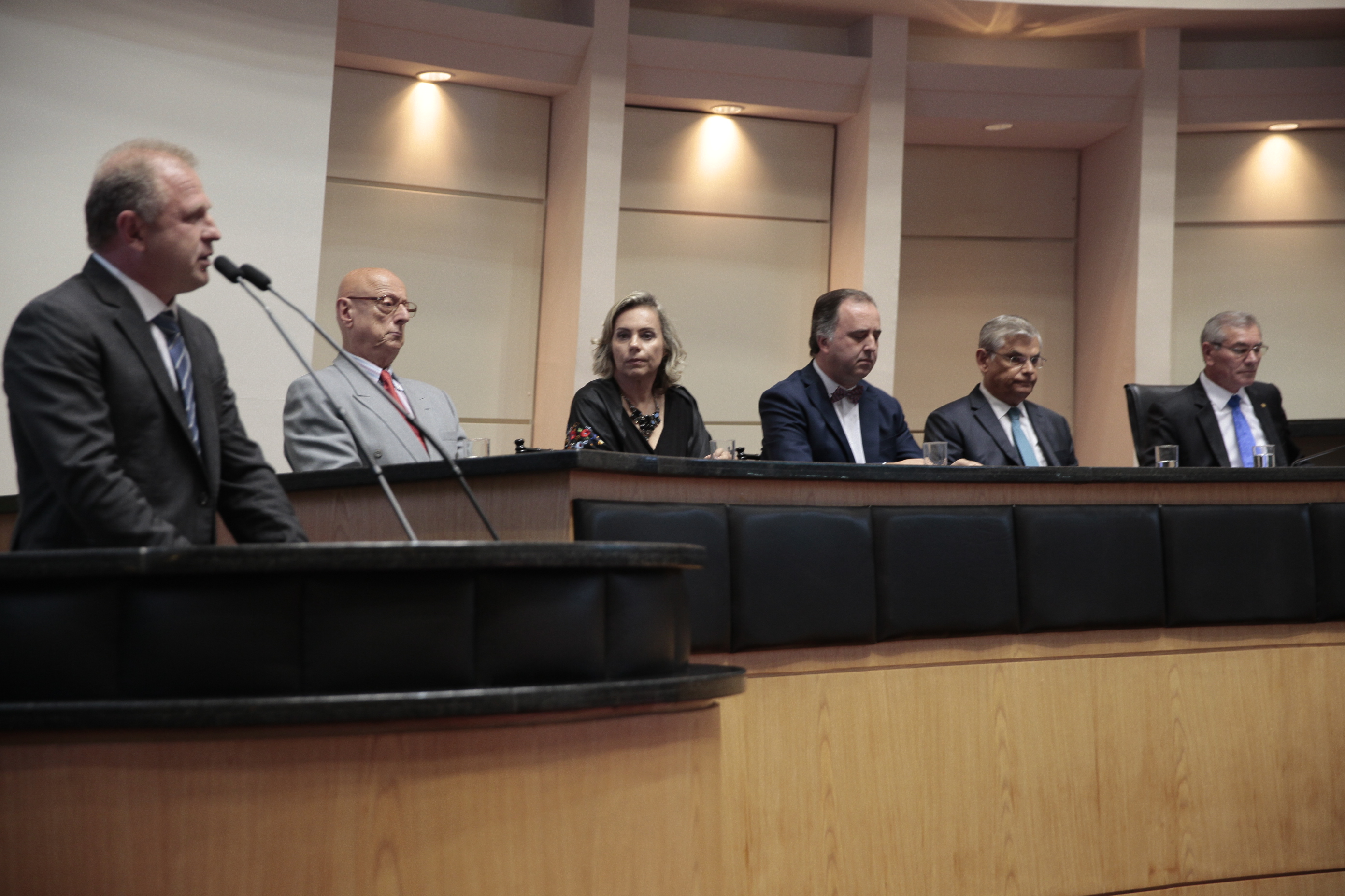 Sessão Solene de Concessão da Comenda do Legislativo Catarinense. Foto: Fábio Queiroz