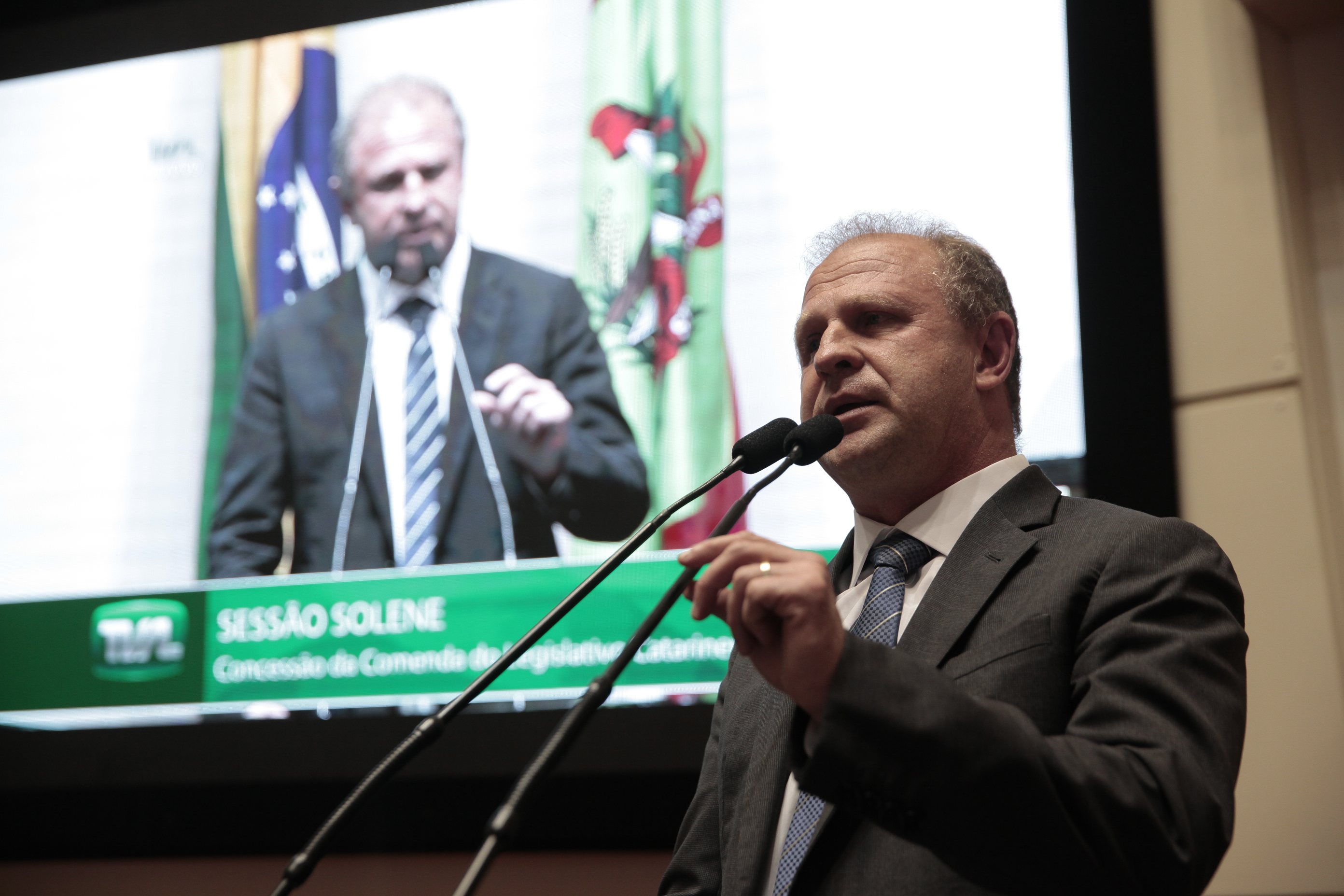 Sessão Solene de Concessão da Comenda do Legislativo Catarinense. Foto: Fábio Queiroz