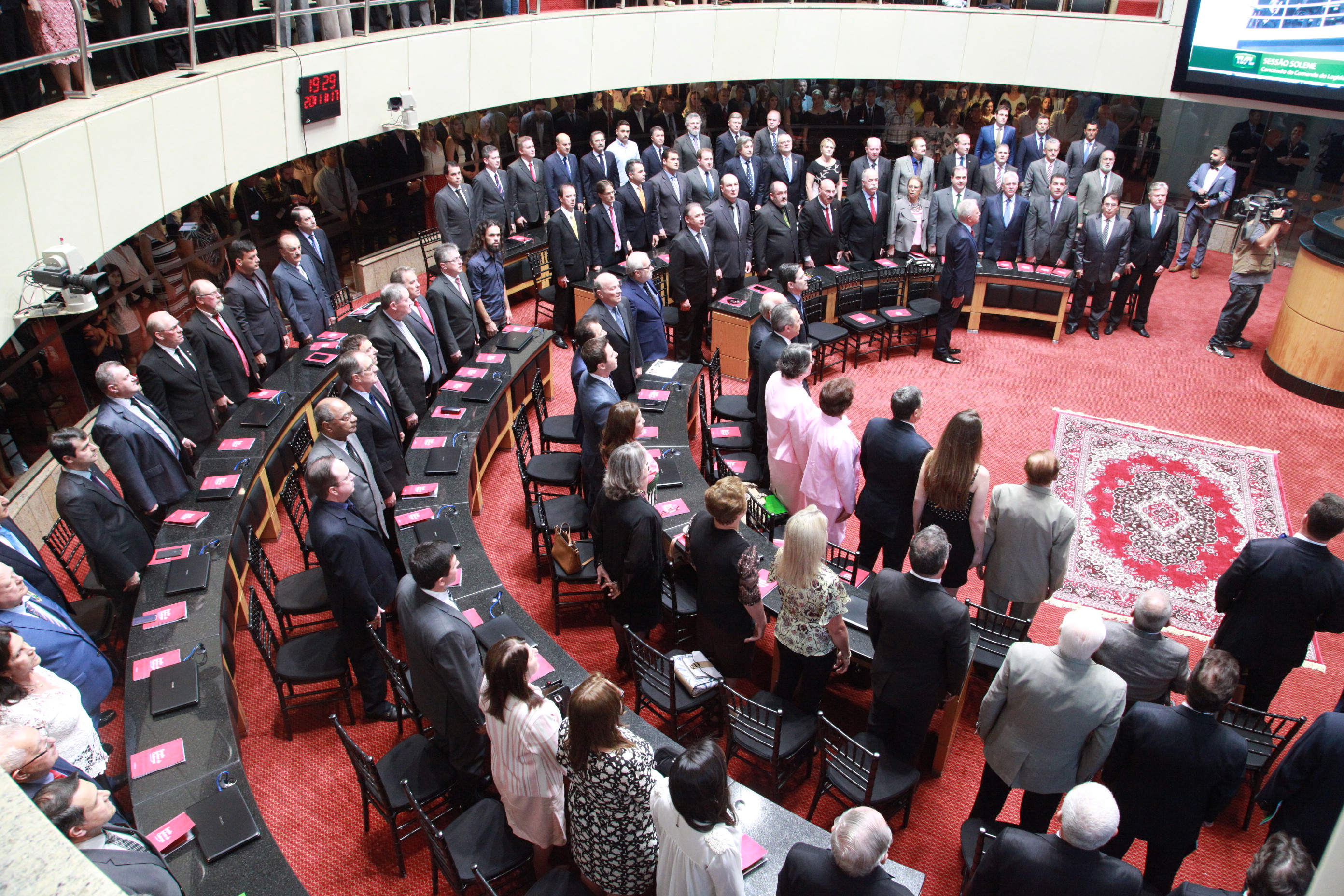 Sessão Solene de Concessão da Comenda do Legislativo Catarinense. Foto: Solon Soares