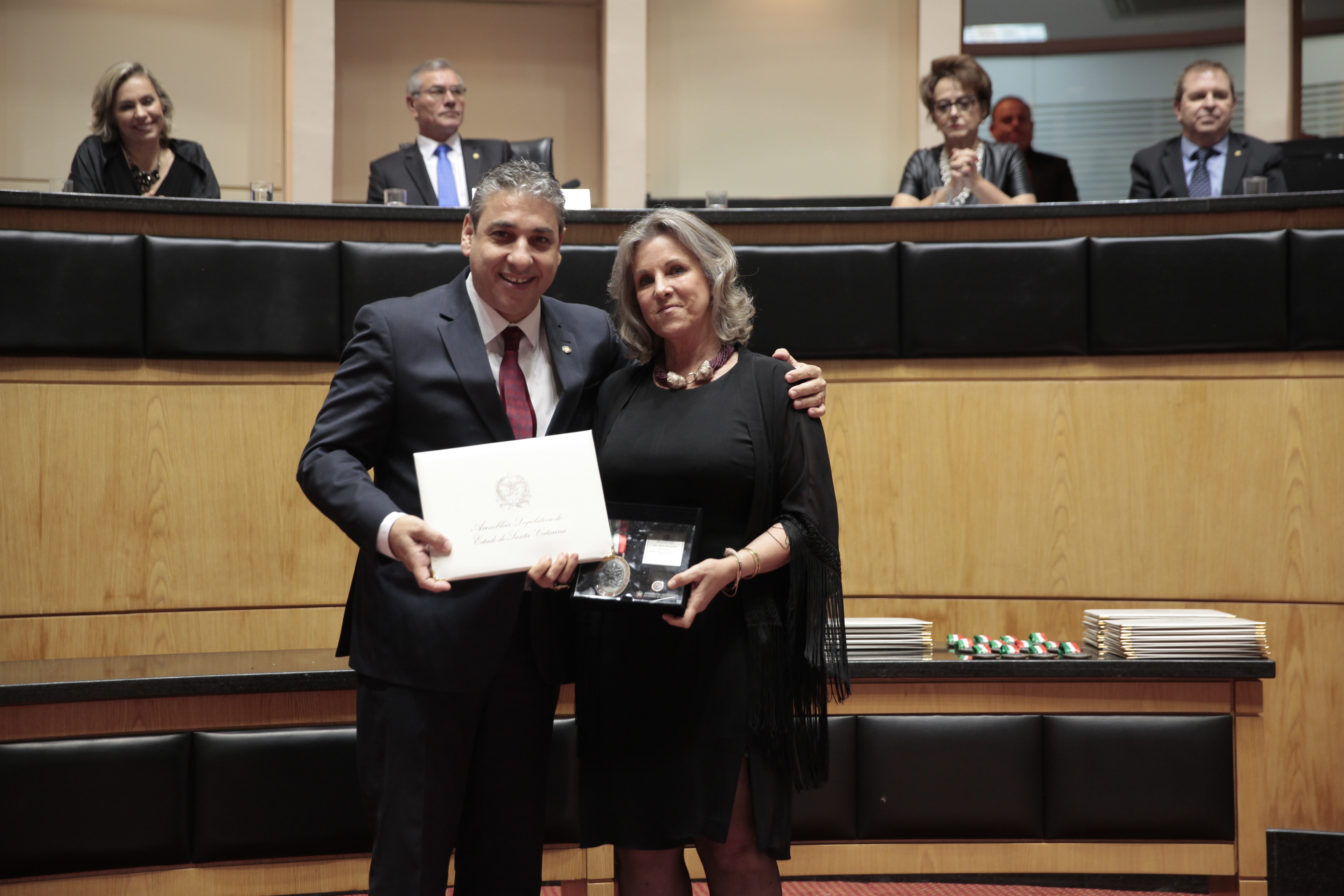 Sessão Solene de Concessão da Comenda do Legislativo Catarinense. Foto: Fábio Queiroz