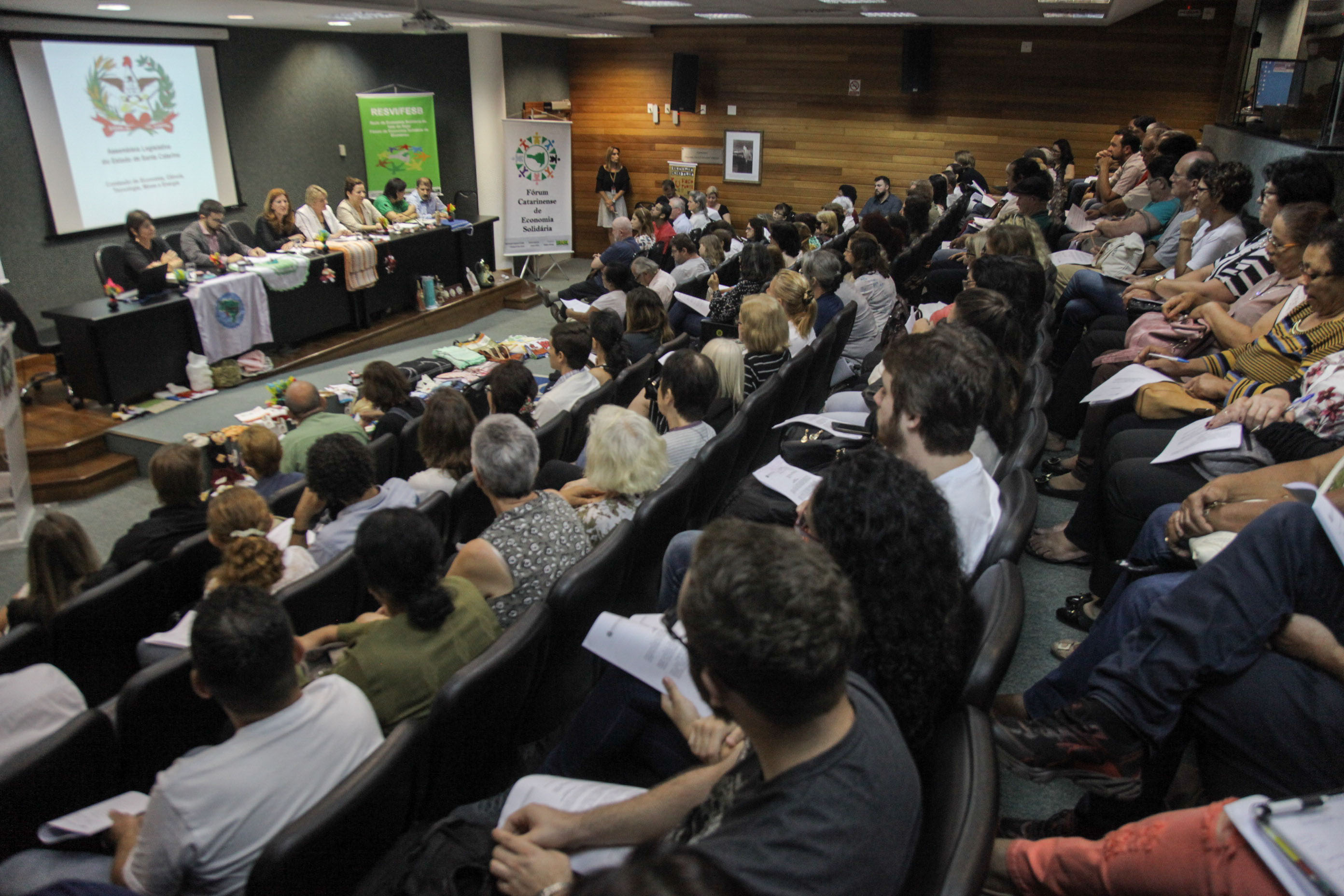 Audiência Pública sobre a Política de Economia Solidária em SC.