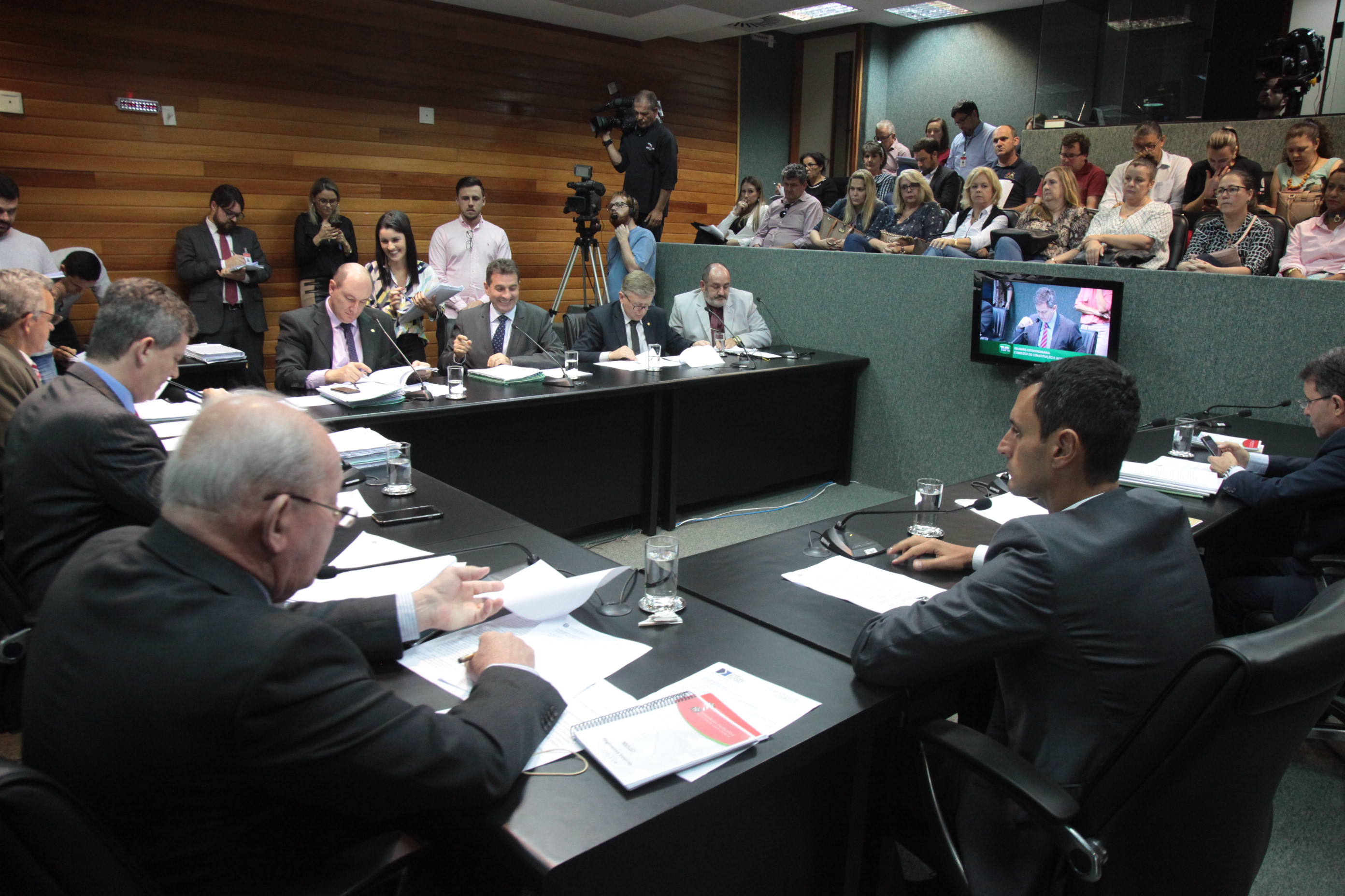 Reunião Extraordinária da Comissão de Constituição e Justiça.
