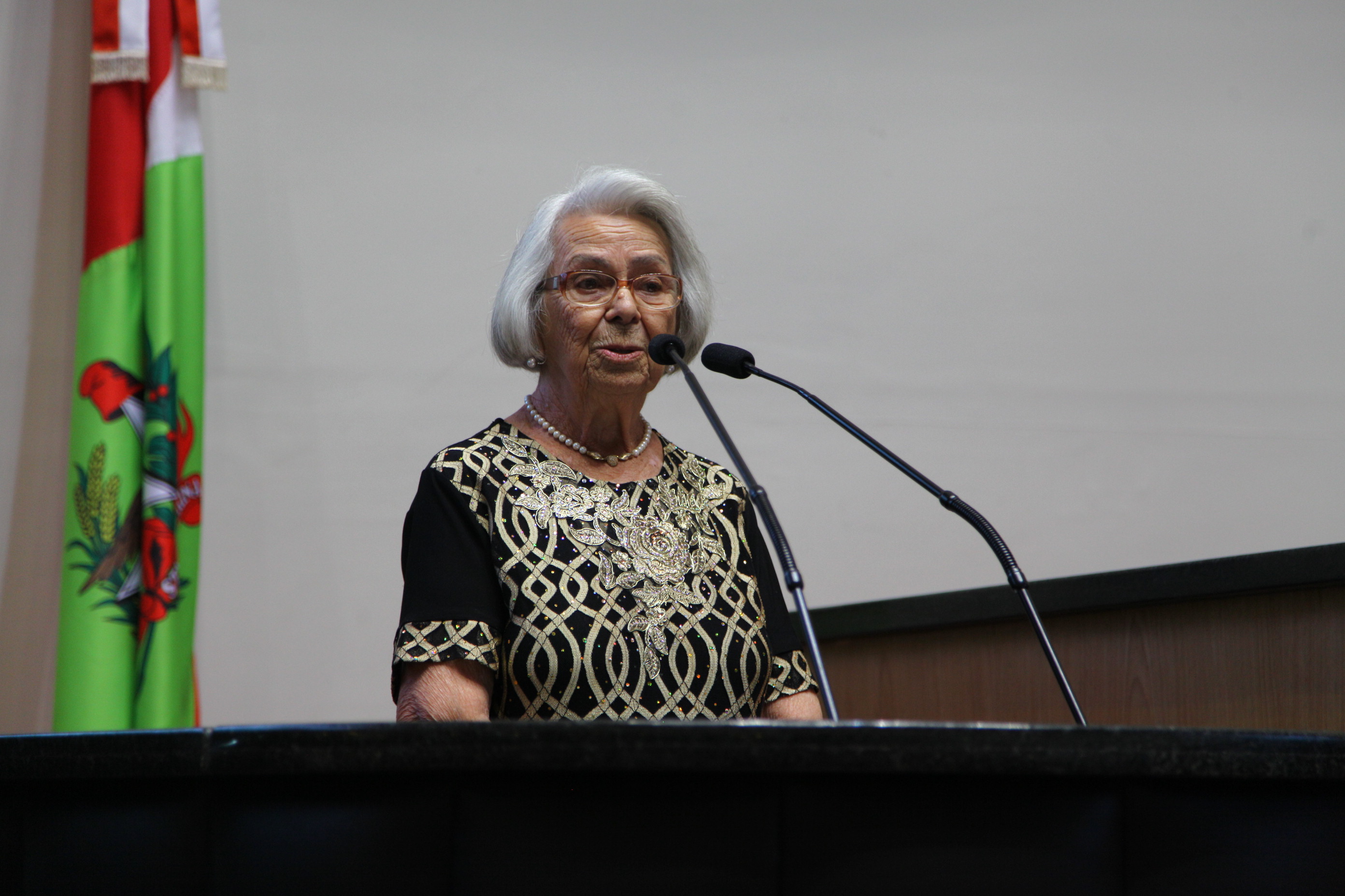 Homenagem às entidades sociais que atuam em defesa de portadores de doenças em SC