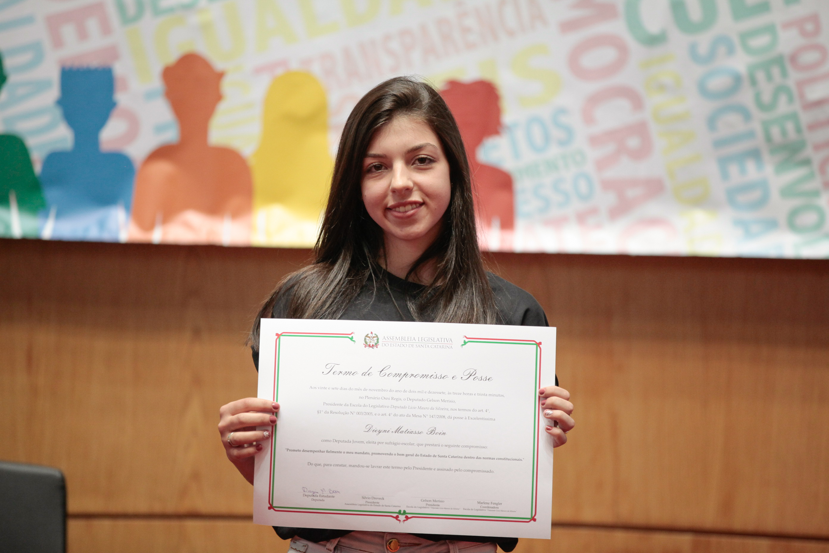 Programa Jovens Parlamentares.