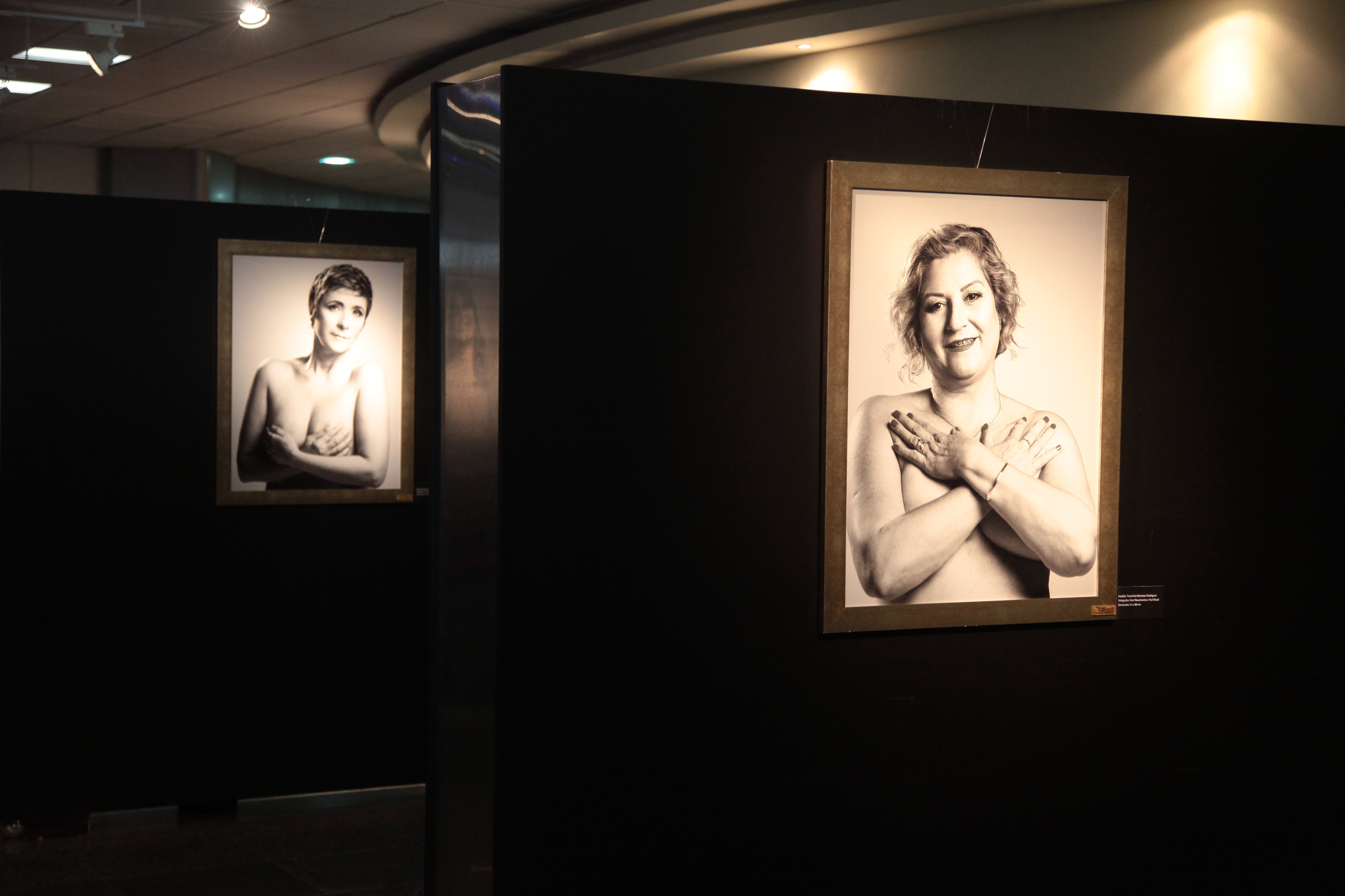 Exposição Fotográfica SOMOS FORTES,TEMOS PEITO do fotógrafo Davi Nascimento.