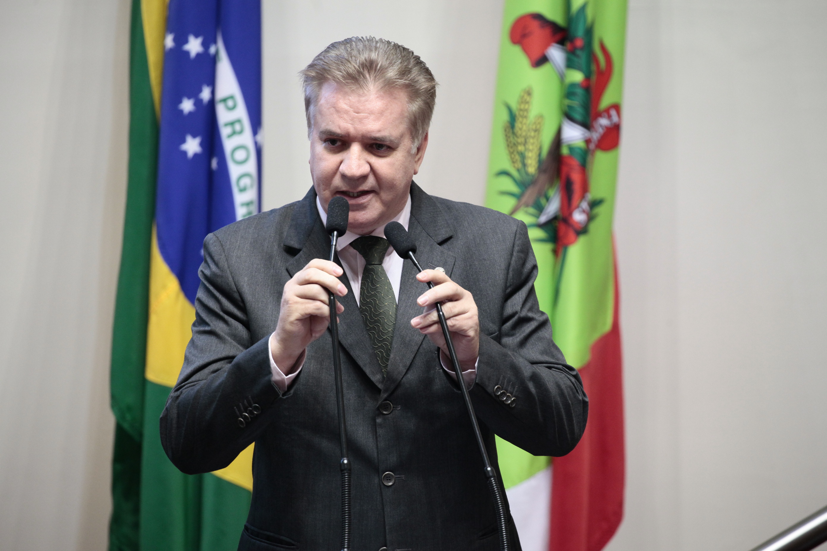 Sessão Ordinária. Deputado César Valduga (PCdoB)